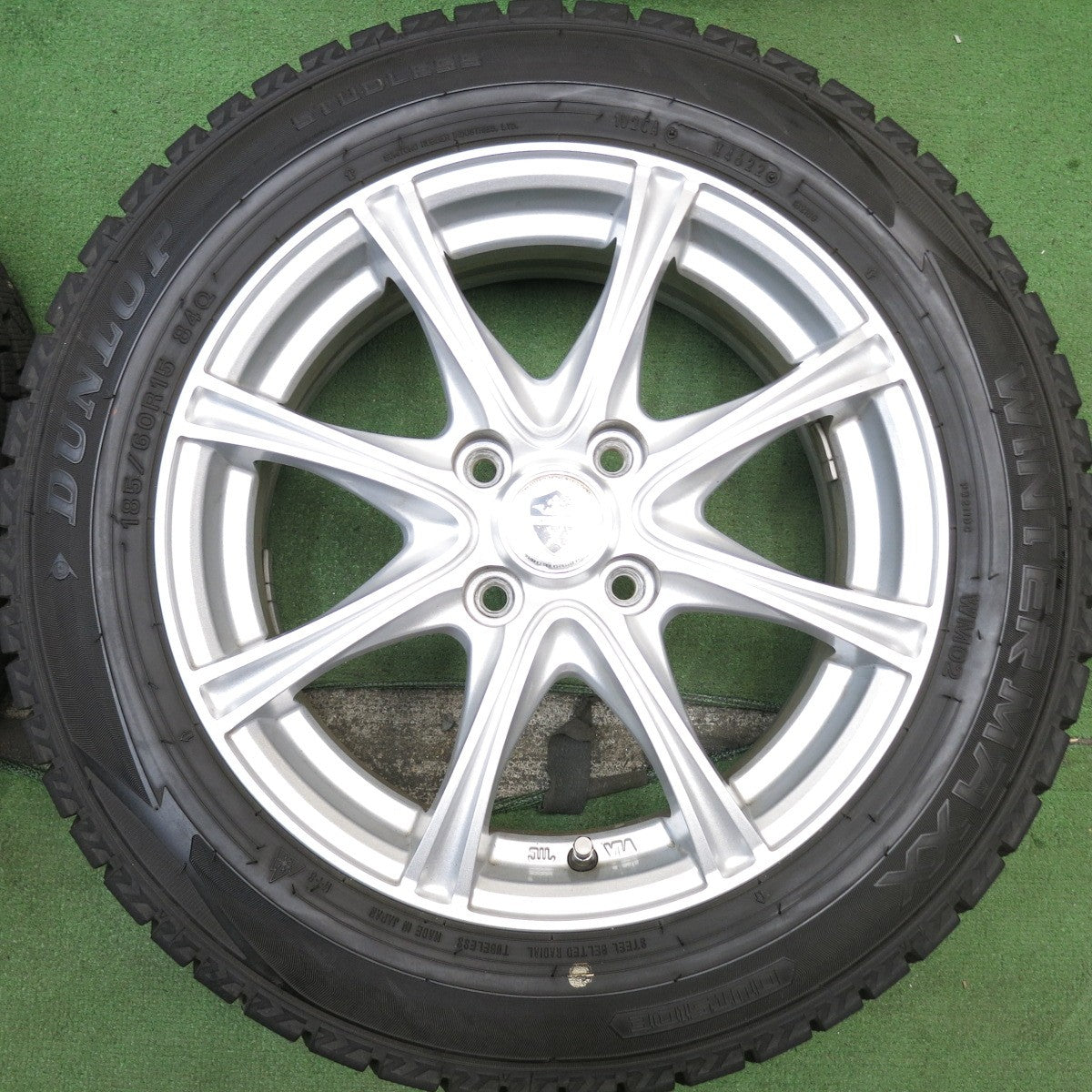 バリ溝！22年！キレイ！9.5分◎スタッドレス 185/60R15 ダンロップ ウインターマックス WM02 ELBE ESTROSA MZV エステローザ 15インチ PCD100/4H◎6080904HAス