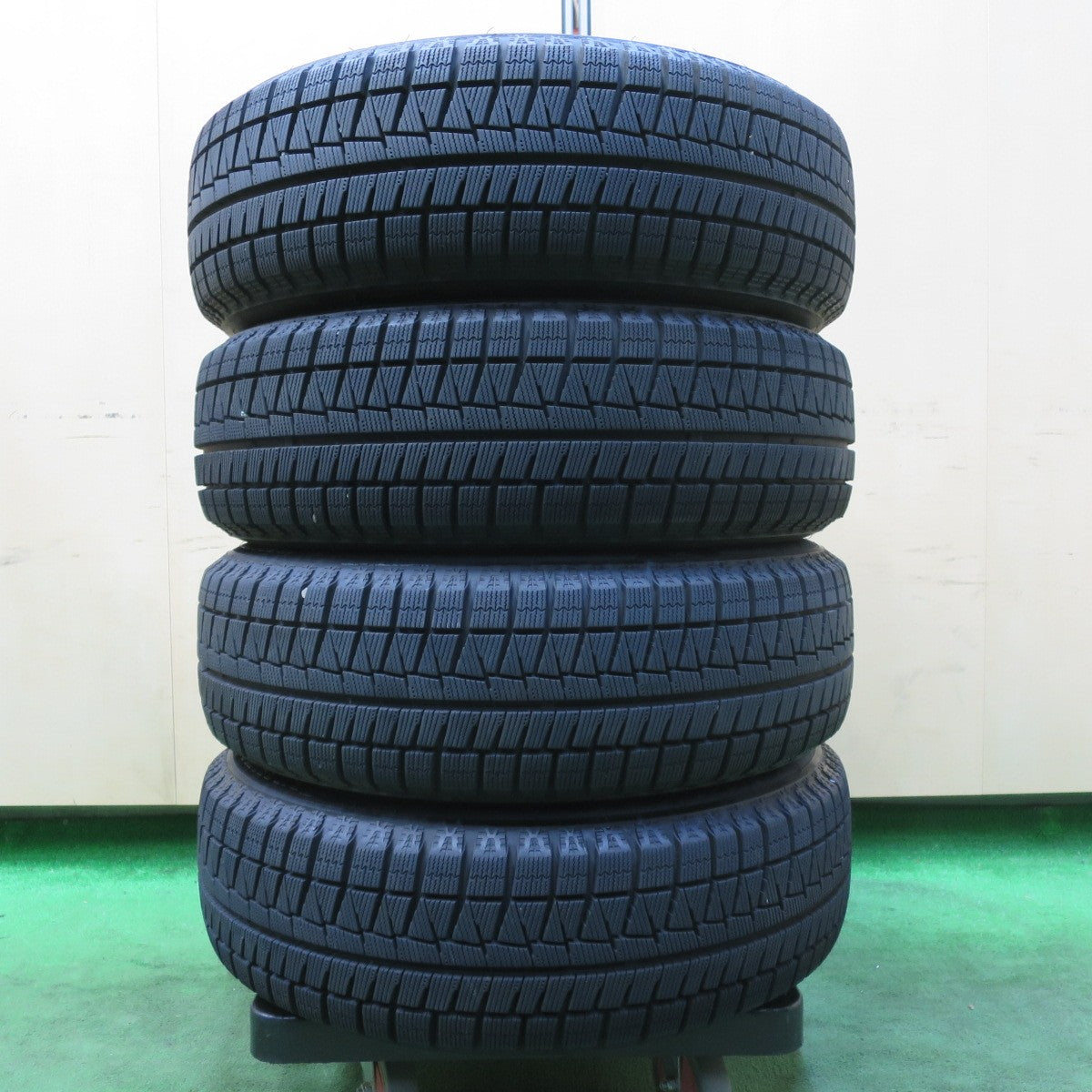 [送料無料] バリ溝！21年！キレイ！9.5分★スタッドレス 185/60R15 ブリヂストン アイスパートナー2 TOPRUN トップラン 15インチ PCD100/4H★4112203イス