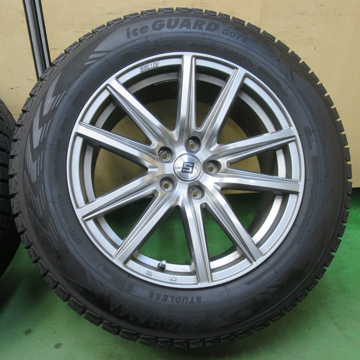 バリ溝！9分★スタッドレス 235/65R18 ヨコハマ アイスガード G075 SEIN ザイン 18インチ PCD114.3/5H★5123013イス