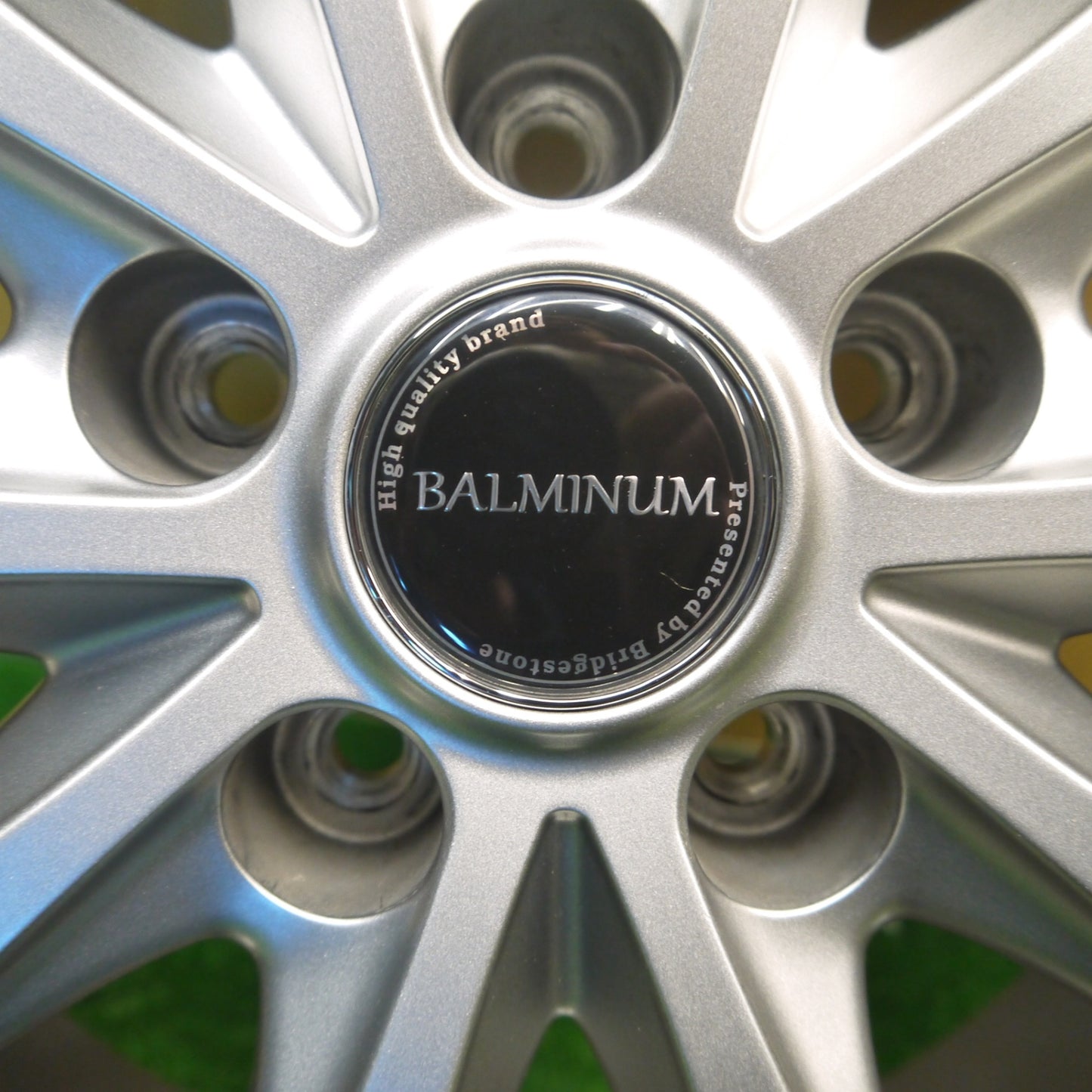 バリ溝！23年！キレイ！9分★スタッドレス 225/60R18 ブリヂストン ブリザック DM-V3 BALMINUM バルミナ 18インチ PCD114.3/5H★5111406Hス