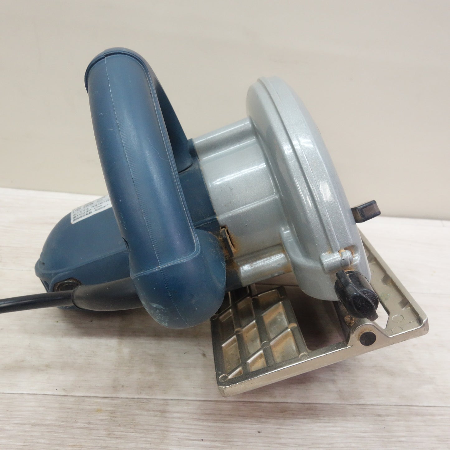 [送料無料] ☆アースマン 電気 丸のこ 100V ECS-145 丸鋸 丸ノコ マルノコ 切断機 EARTH MAN 電動 工具☆