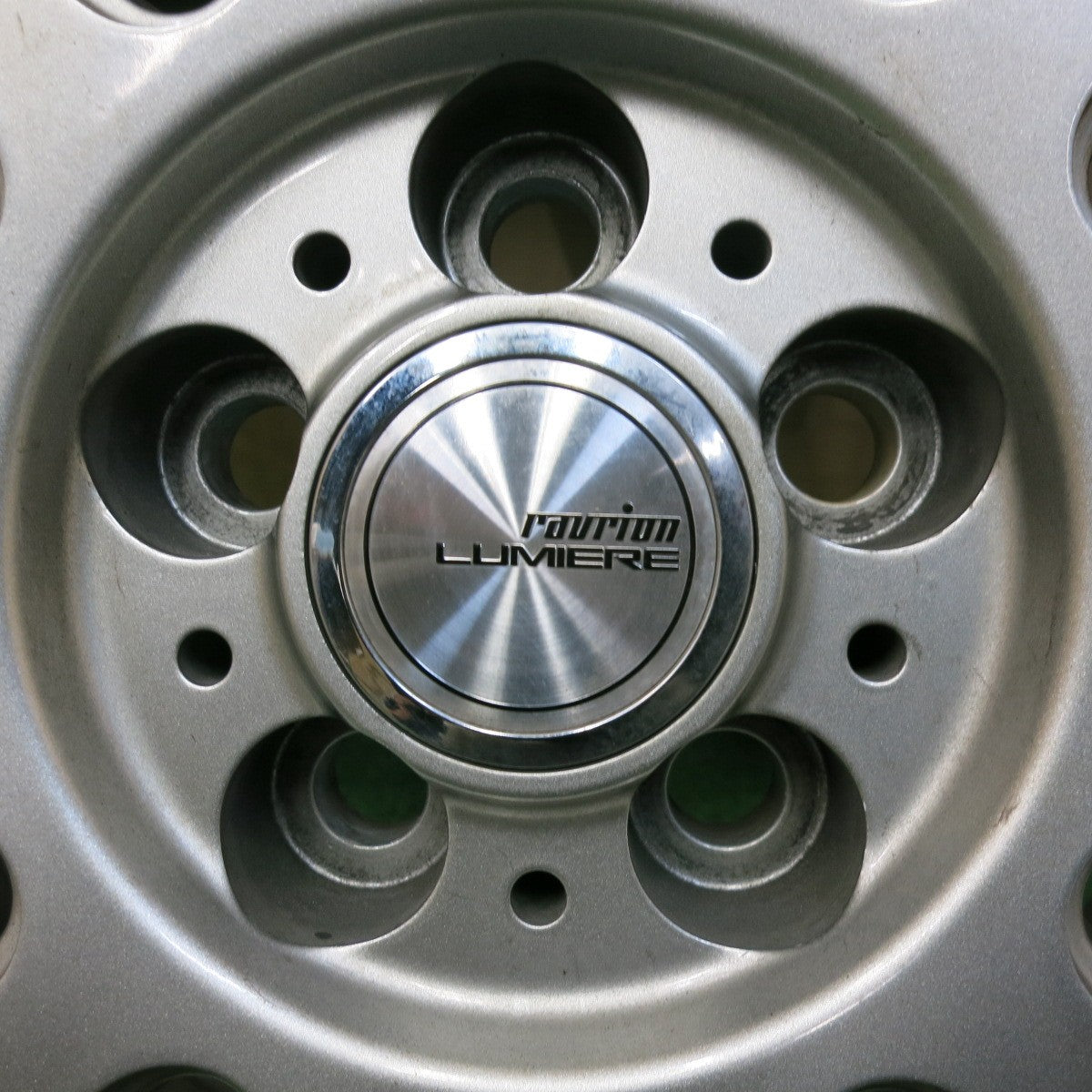 キレイ★プリウス 等 185/65R15 スタッドレス グッドイヤー アイスナビ6 ravrion LUMIERE ラブリオン 15インチ PCD100/5H★5082301SKス