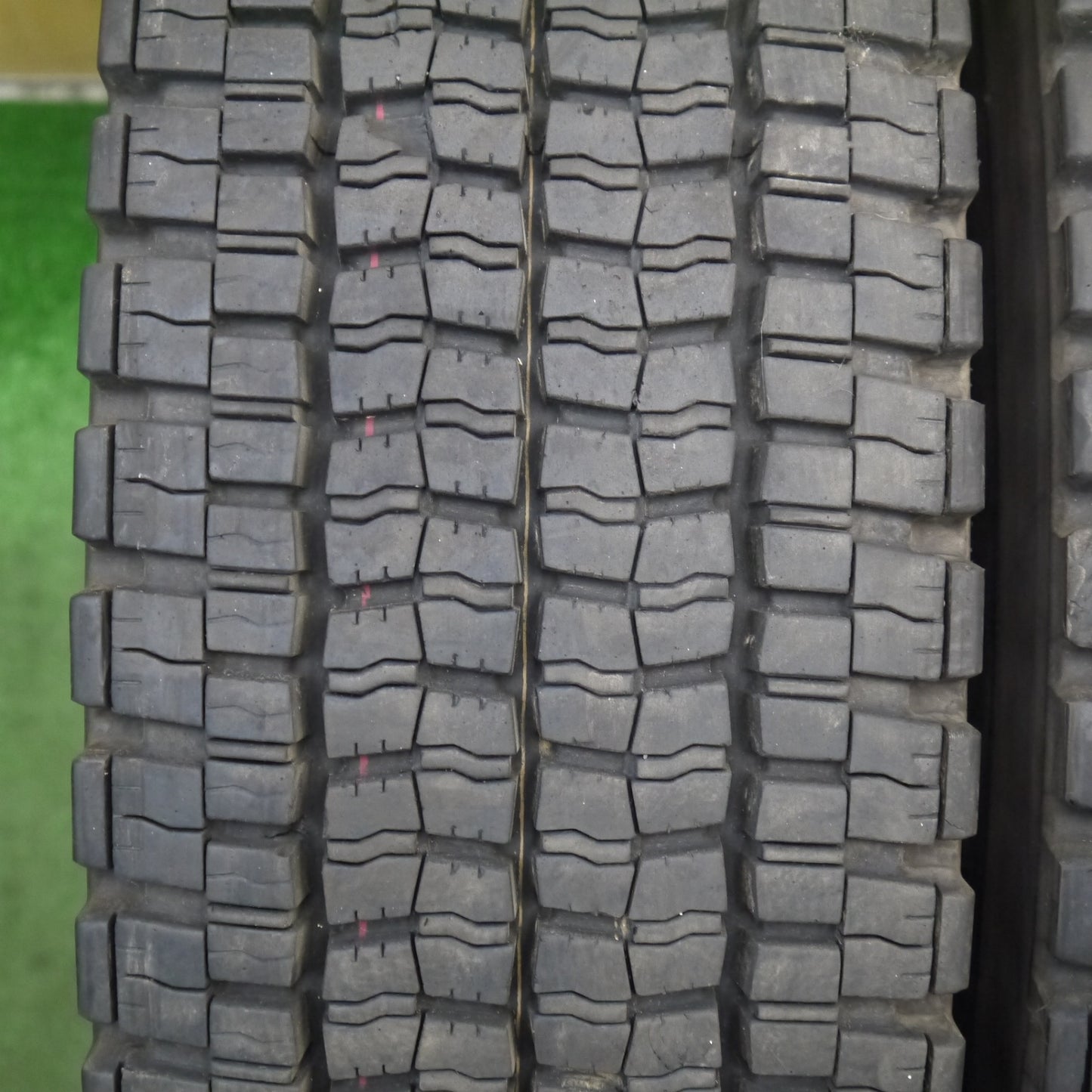 2本価格★トラック タイヤ 225/90R17.5 127/125L スタッドレス ダンロップ デクテス SP001 DECTES 17.5インチ★5062401KKスタ