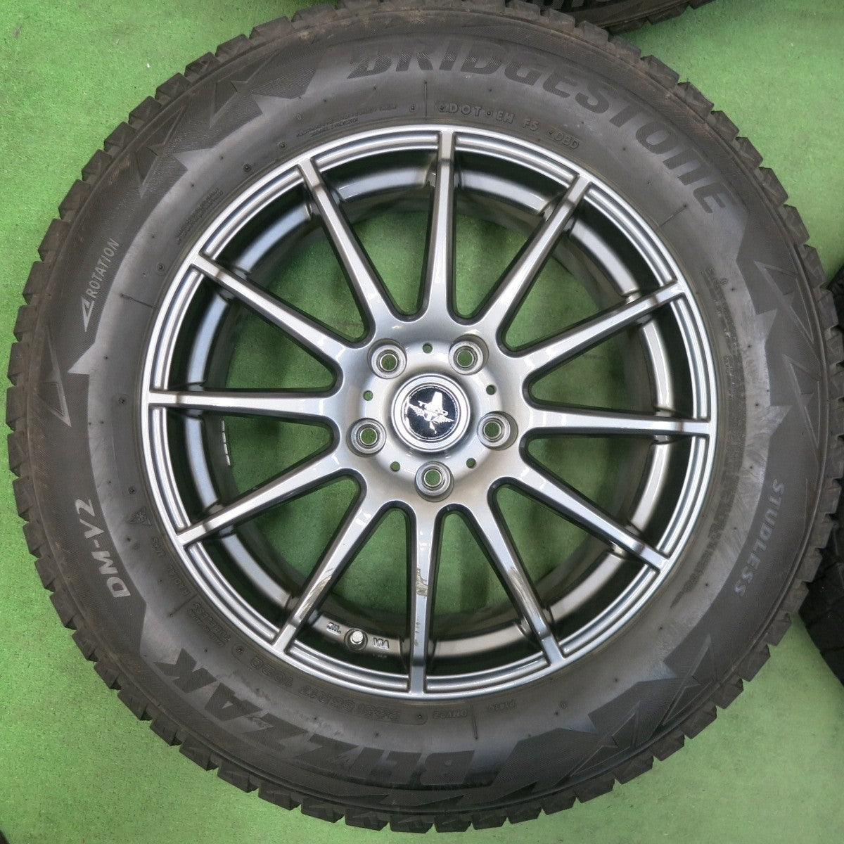 4本価格★スタッドレス 225/65R17 ブリヂストン ブリザック DM-V2 TEAD テッド 17インチ PCD114.3/5H★4121810SYス