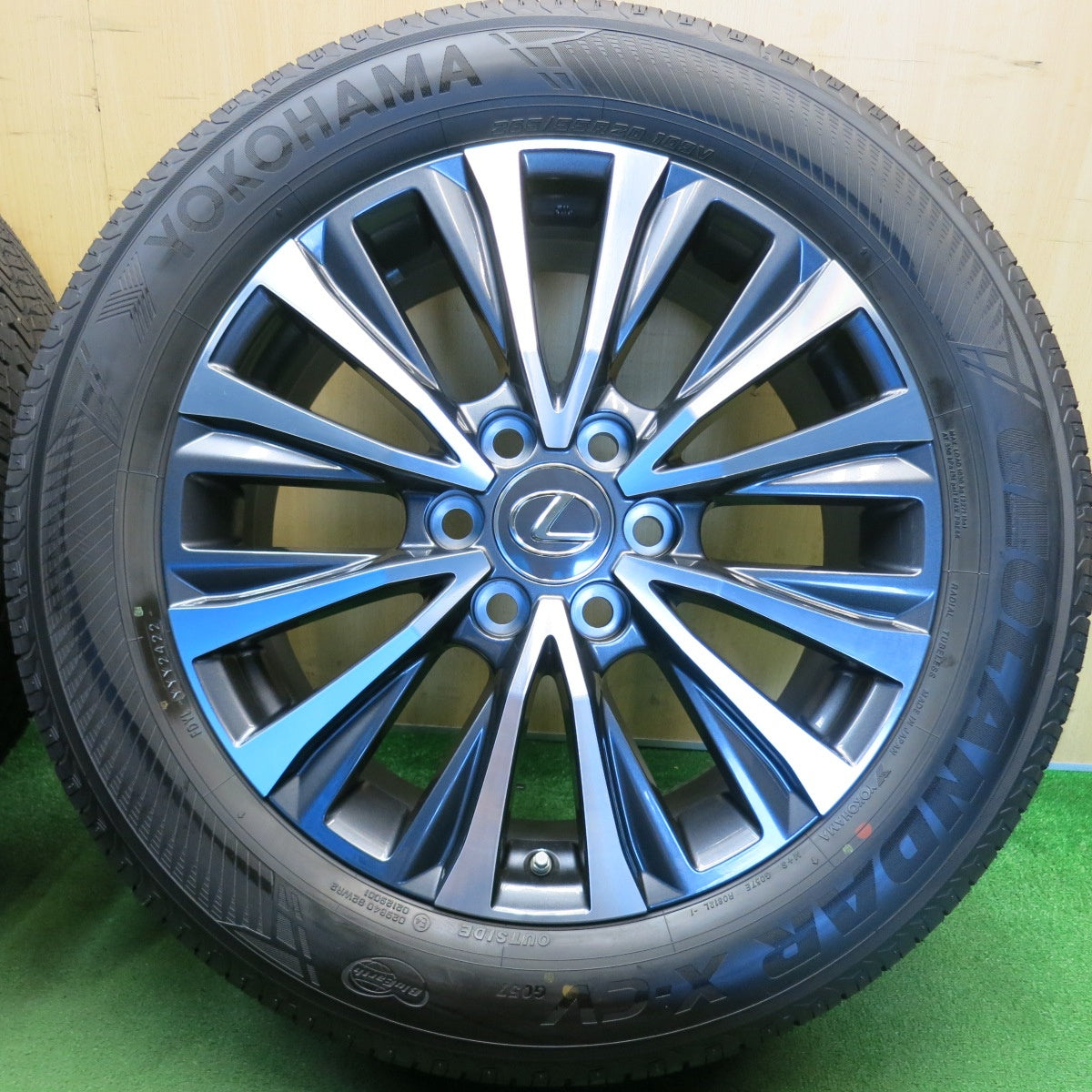 新車外し！22年◎レクサス LX 600 純正 265/55R20 ヨコハマ ジオランダー X-CV G057 20インチ PCD139.7/6H◎6071901HAノ