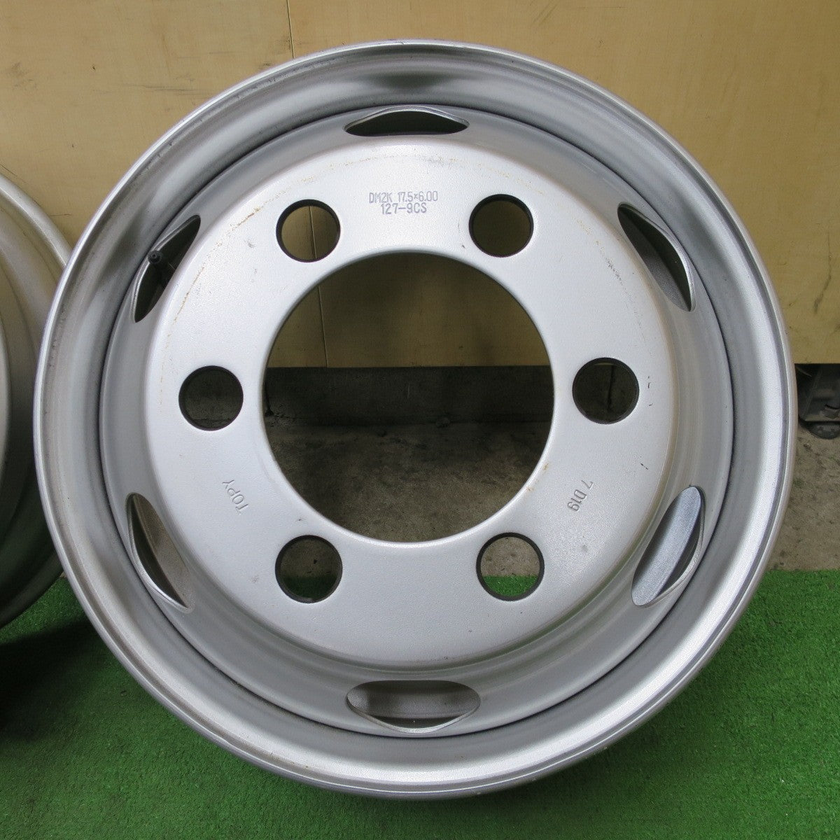 キレイ！6本★トラック TOPY スチール ホイール 17.5インチ トピー 127-9CS 17.5×6.00 PCD222.25/6H★6042204ナホ