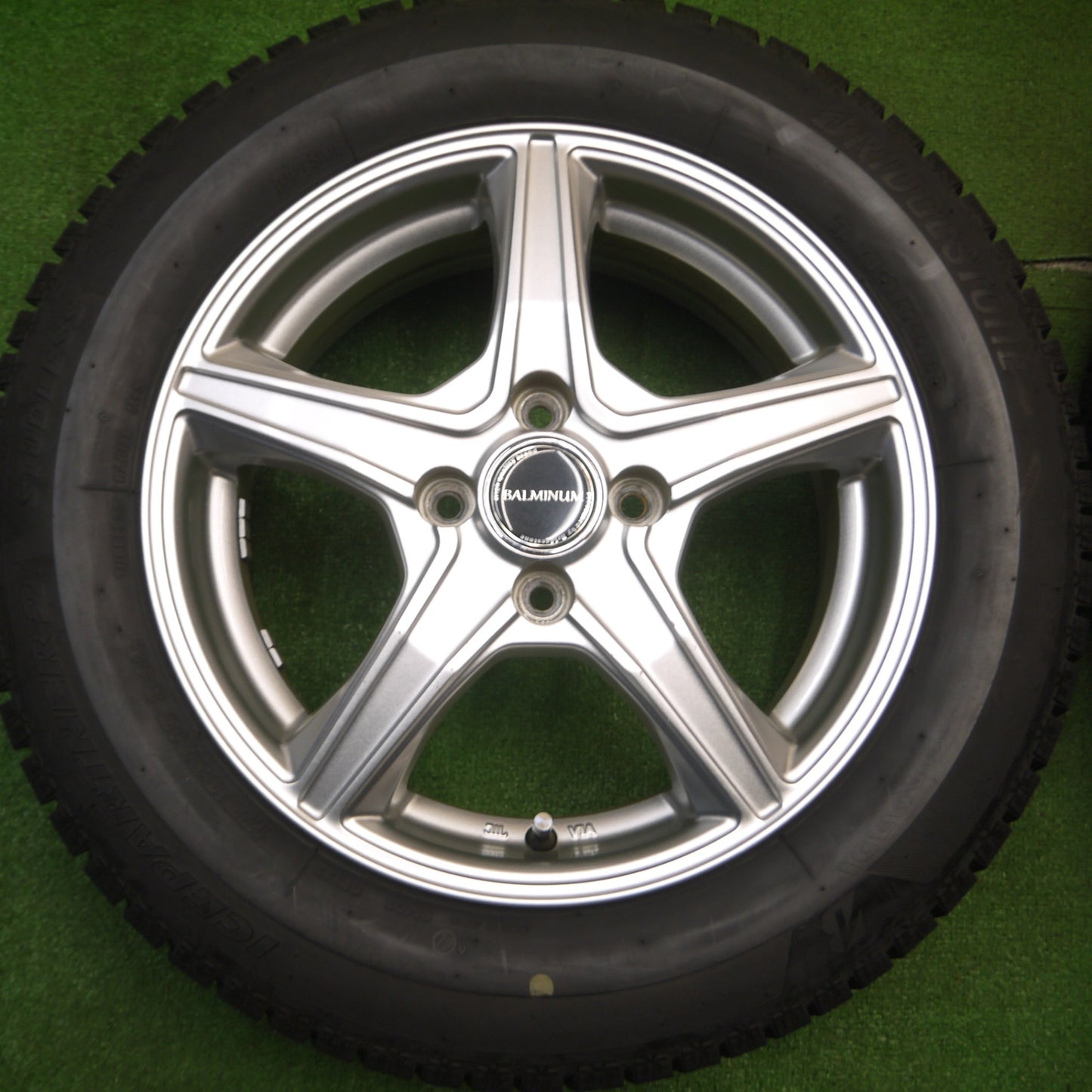 [送料無料] バリ溝！キレイ！9.5分★スタッドレス 175/65R15 ブリヂストン アイスパートナー2 BALMINUM バルミナ 15インチ PCD100/4H★4122001Hス