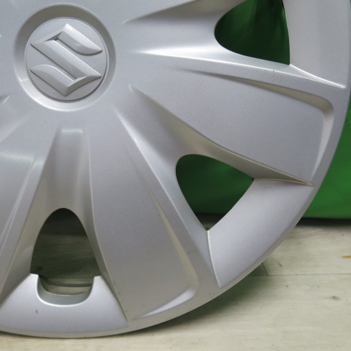 [送料無料] ☆スズキ ソリオ 純正  ホイール キャップ カバー R-A668-A 14インチ 4枚セット☆