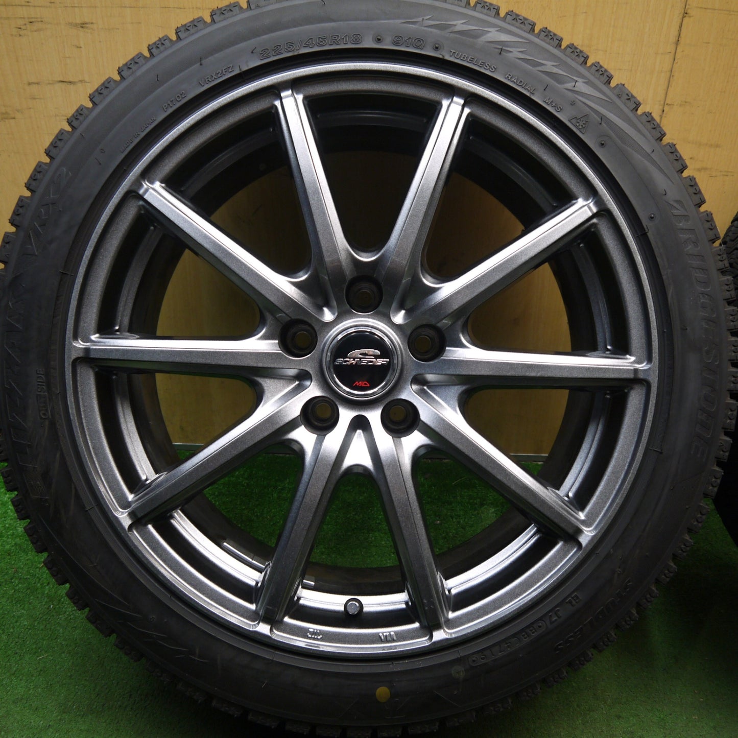 バリ溝！キレイ！9.5分★スタッドレス 225/45R18 ブリヂストン ブリザック VRX2 SCHNEIDER MiD シュナイダー 18インチ PCD114.3/5H★5100106Hス