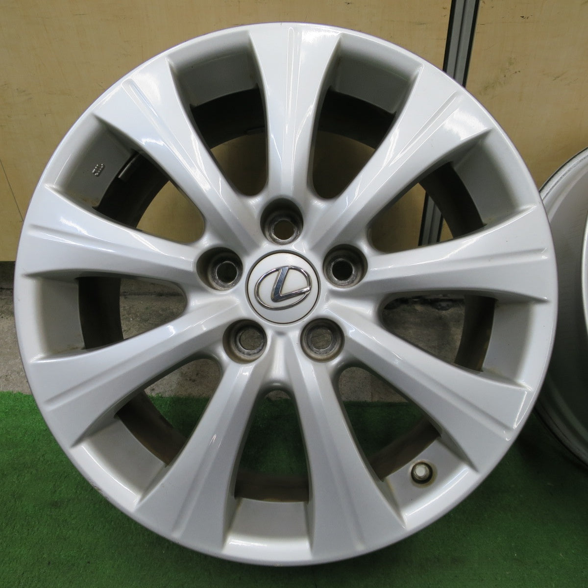 センサー付！キレイ★レクサス GS 純正 ホイール 17インチ 17×7.5J PCD114.3/5H★6052204NGホ