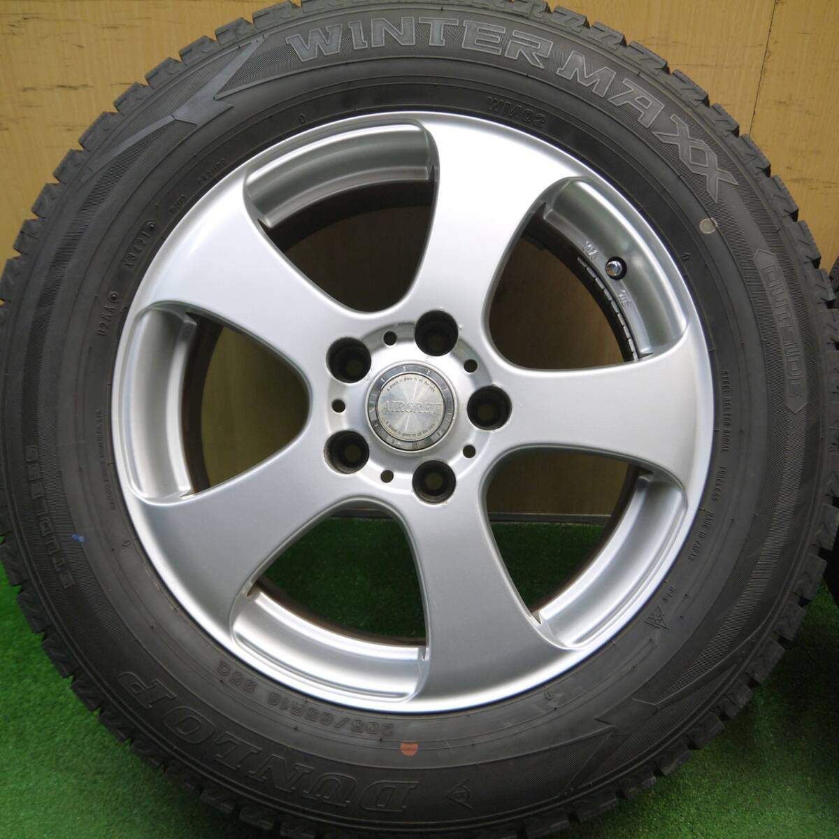 バリ溝！21年！9.5分★スタッドレス 205/65R16 ダンロップ ウインターマックス WM02 AIRGRET 16インチ PCD114.3/5H★5012214Hス