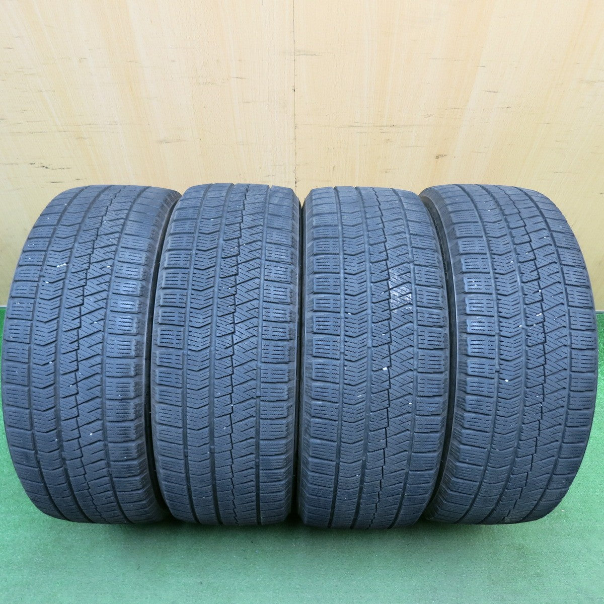キレイ★プリウス 等 205/50R17 スタッドレス ブリヂストン ブリザック VRX2 JOKER ジョーカー 17インチ PCD100/5H★6042606HAス