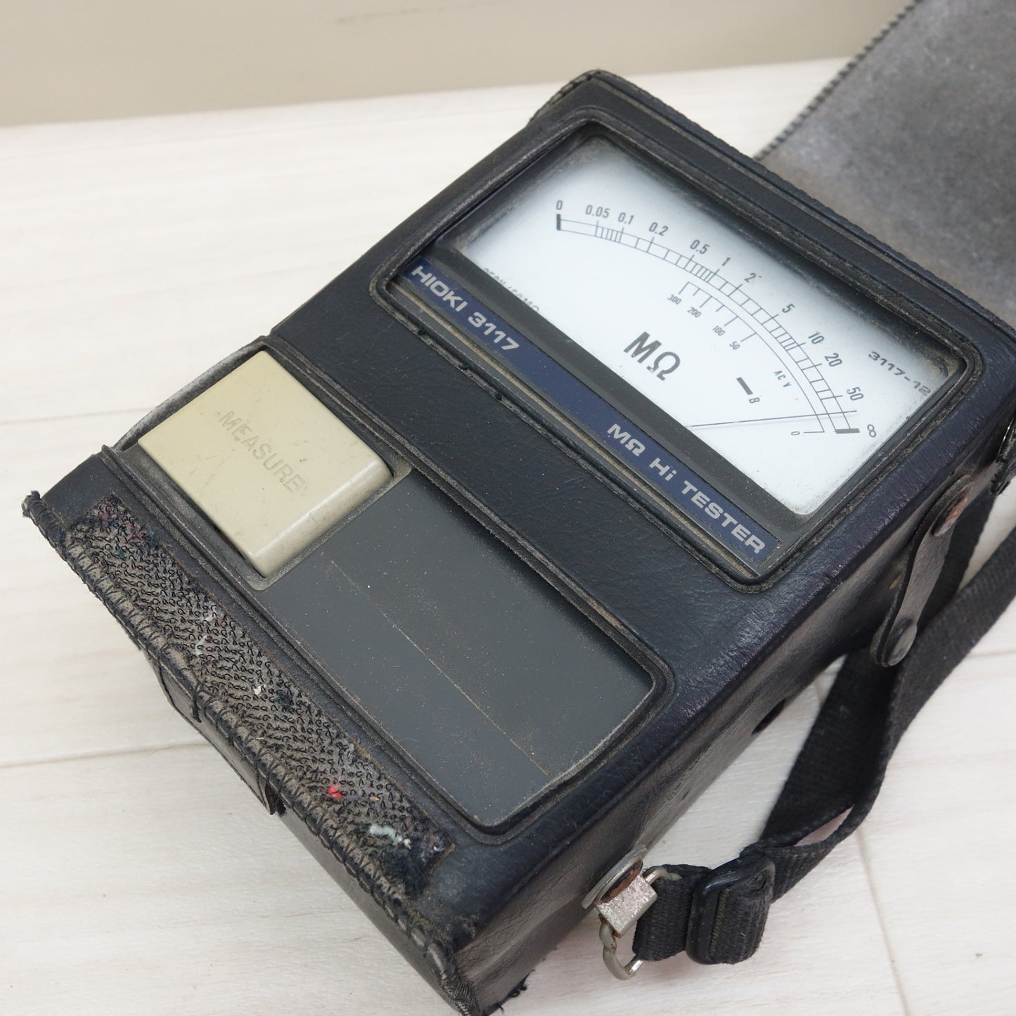[送料無料] 2点まとめ売り☆HIOKI メグオーム アナログ テスター MΩ Hi TESTER 3117 電気 計測器 ハイ テスター 3030 ケース付き 日置☆