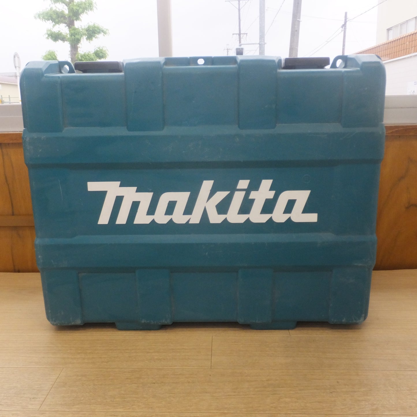 [送料無料] ★マキタ makita 24mm 充電式ハンマドリル HR244DZKB　バッテリ BL1860B 2個　充電器 DC18RC T　セット★