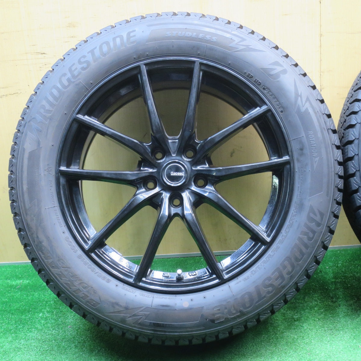 バリ溝！キレイ！9.5分★G.Speed スタッドレス 225/60R18 ブリヂストン ブリザック DM-V3 Gスピード 18インチ PCD114.3/5H★5110909NJス