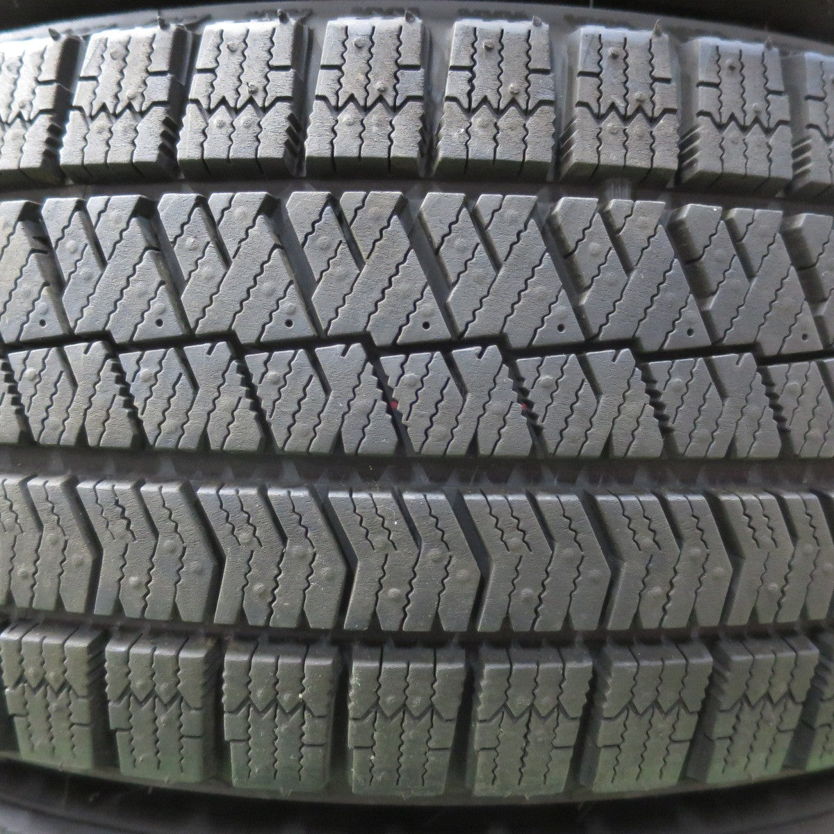 [送料無料] バリ溝！22年！キレイ！ほぼ10分★プリウス 等 195/65R15 スタッドレス ブリヂストン ブリザック VRX2 SPORT ABELIA スポルト アベリア 15インチ PCD100/5H★5013115イス