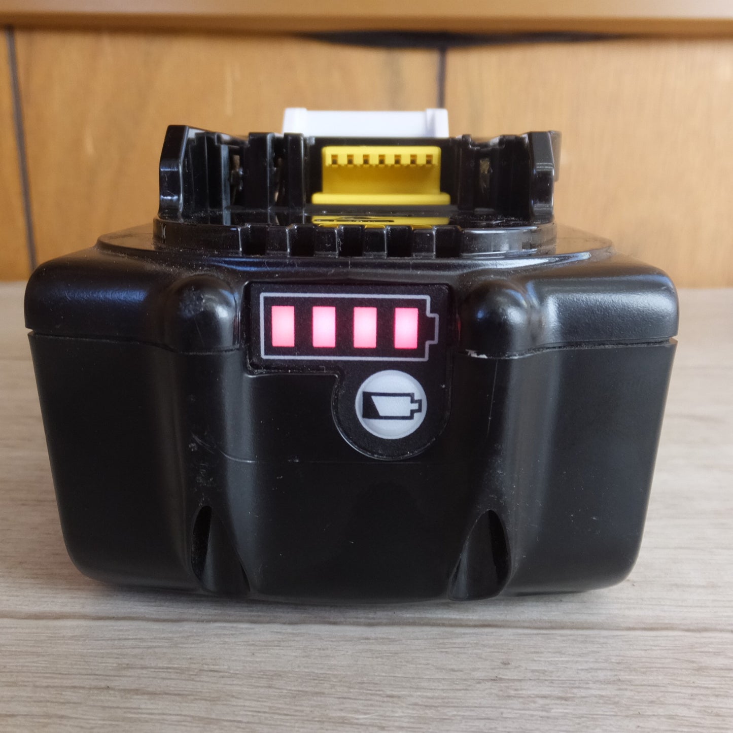 [送料無料] 美品★マキタ makita バッテリ BL1860B　DC18V 6.0Ah 108Wh Li-ion20★