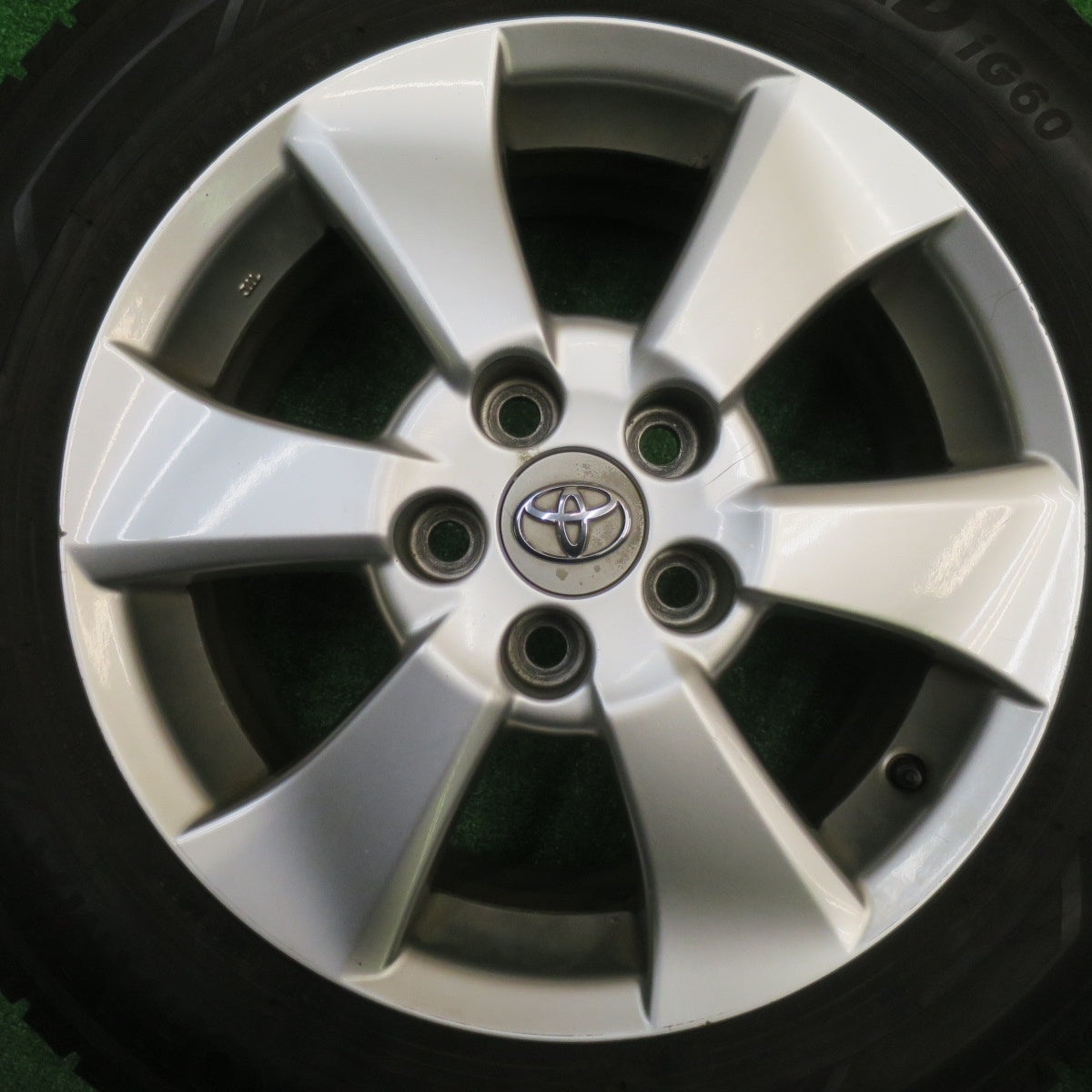 バリ溝！22年！9.5分★トヨタ 20系 アルファード ヴェルファイア 純正 215/60R16 スタッドレス ヨコハマ アイスガード iG60 16インチ PCD114.3/5H★5101501NJス
