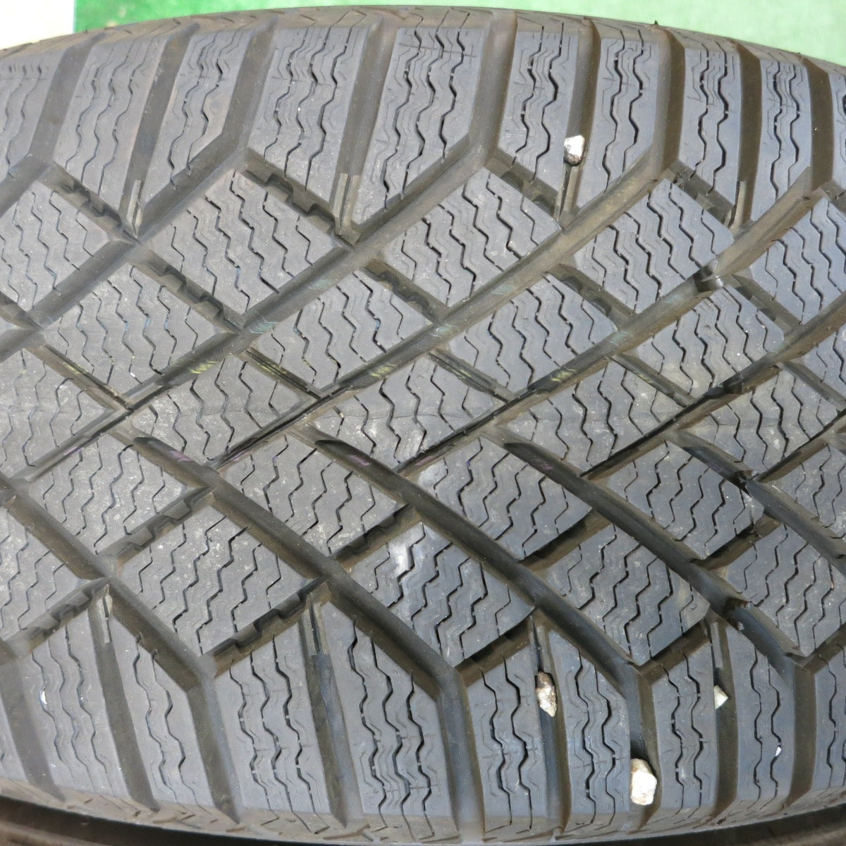 バリ溝！キレイ！9.5分以上◎ベンツ 等 EuroForsch 205/60R16 スタッドレス コンチネンタル バイキングコンタクト7 ユーロフォルシュ 16インチ PCD112/5H◎6061405HAス