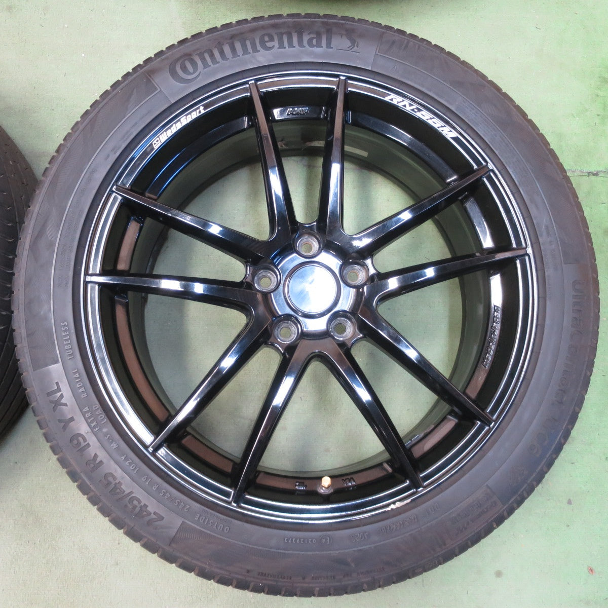 バリ溝！23年！キレイ！9.5分★WedsSport RN-55M 245/45R19 コンチネンタル ウルトラコンタクト UC6 ウェッズスポーツ 19インチ PCD114.3/5H★6061003イノ