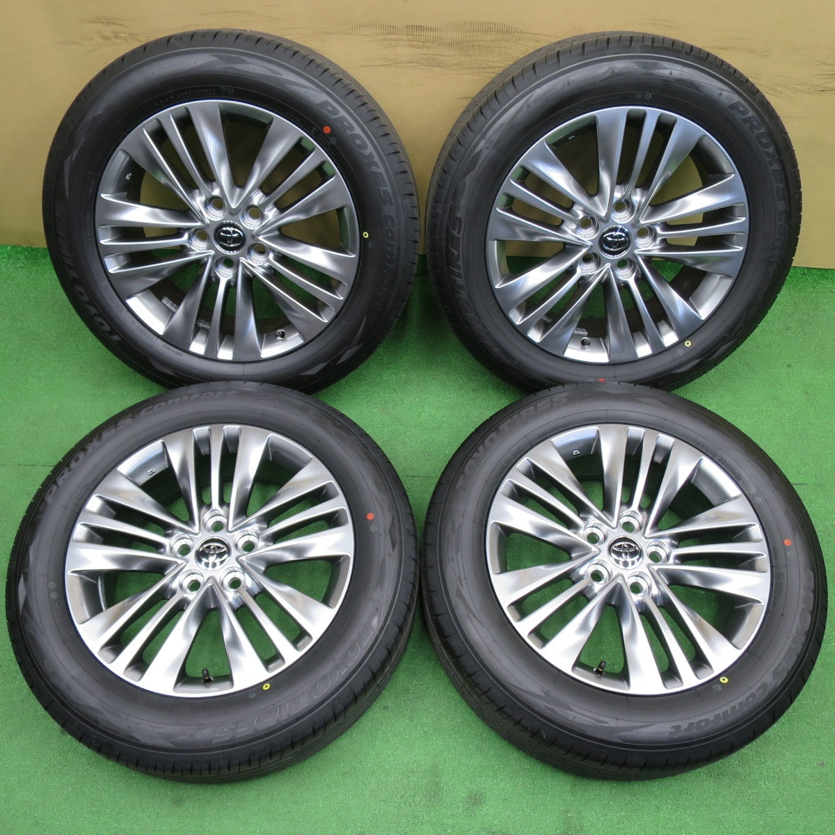 新車外し！26年★トヨタ 40系 アルファード Zグレード ヴェルファイア 純正 225/60R18 トーヨー プロクセス Comfort 18インチ PCD120/5H★6041201NKノ
