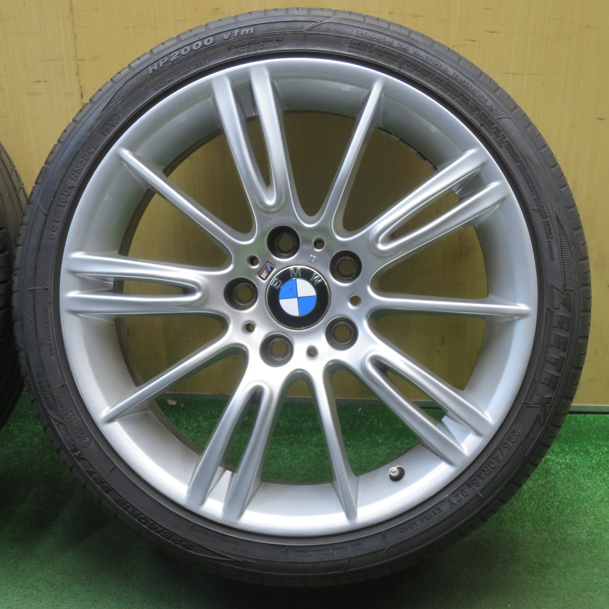 バリ溝！キレイ！8.5分★BMW 3シリーズ E90 Mスポーツ 純正 225/40R18 255/35R18 ジーテックス HP2000 vfm 18インチ PCD120/5H★6052003NJノ