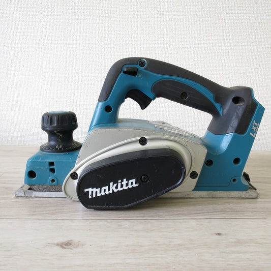 [送料無料] ◇マキタ 充電式 カンナ KP180D 82mm 電動 工具 本体のみ makita 鉋 かんな 切削◇