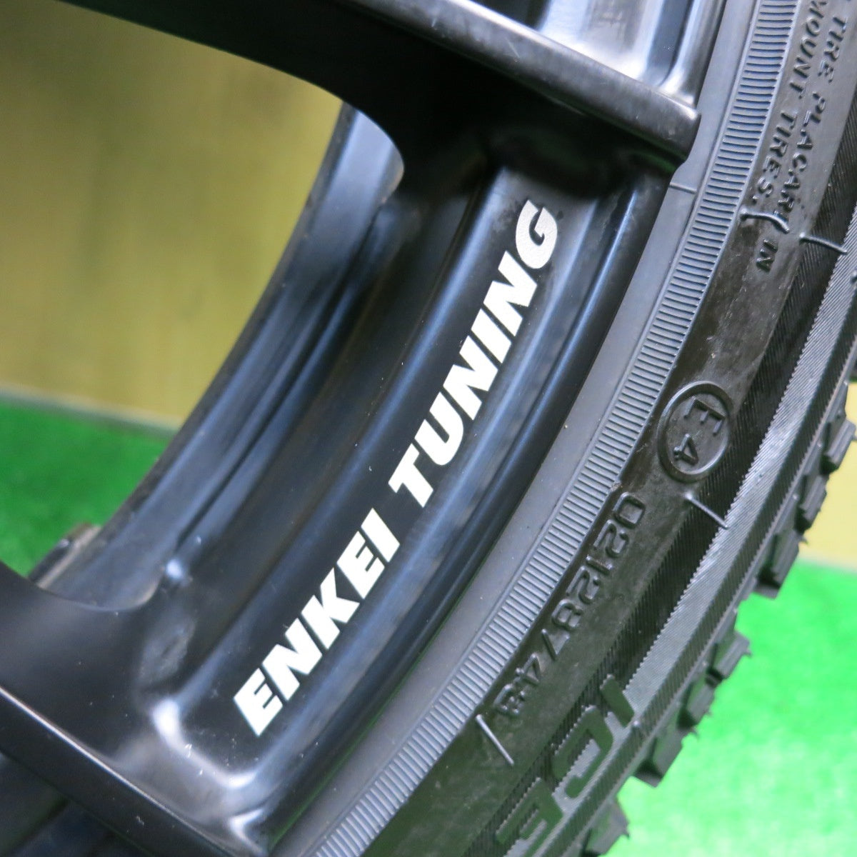 ほぼ未使用！23年★BRZ 86 等 ENKEI TUNING FC01 225/40R18 スタッドレス ナンカン アイス アクティバ AW-1 エンケイ 18インチ PCD100/5H★5110601HAス