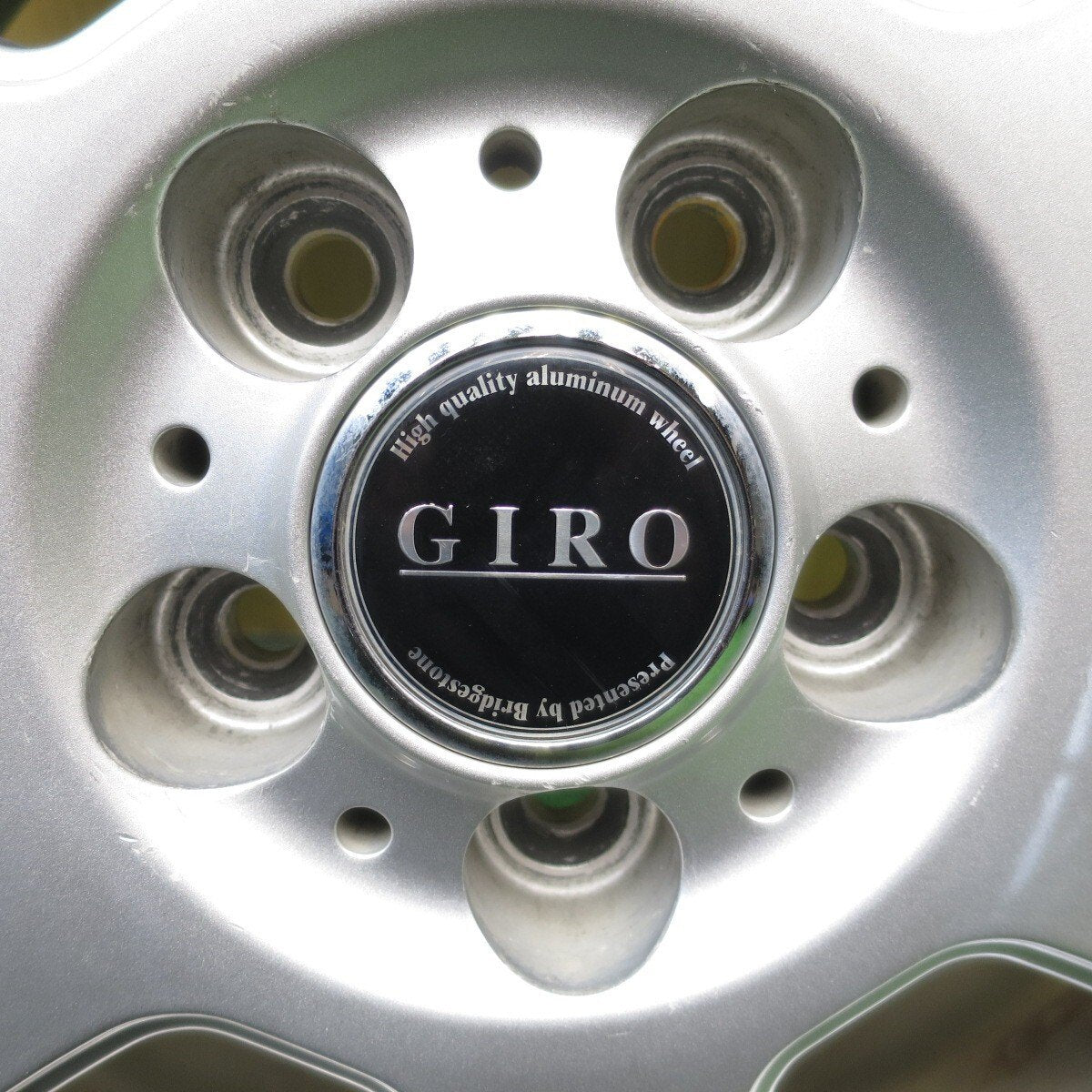 バリ溝 綺麗 8.5分★プリウス 等 195/65R15 スタッドレス グッドイヤー アイスナビ6 GIRO ギロ 15インチ PCD100/5H★5030707Hス