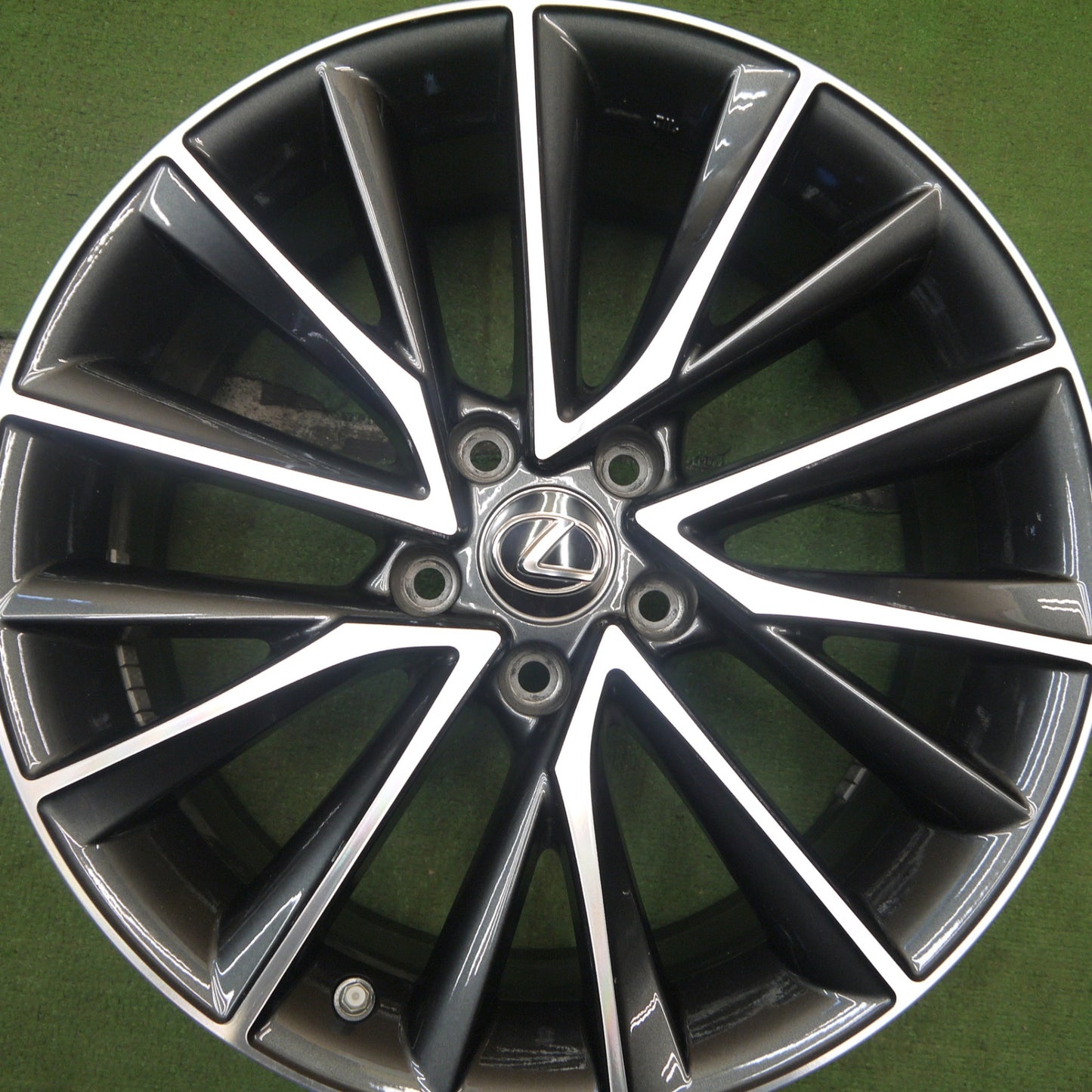 センサー付！キレイ★レクサス NX 純正 ホイール 18インチ 18×7.5J PCD114.3/5H★5071102Hホ