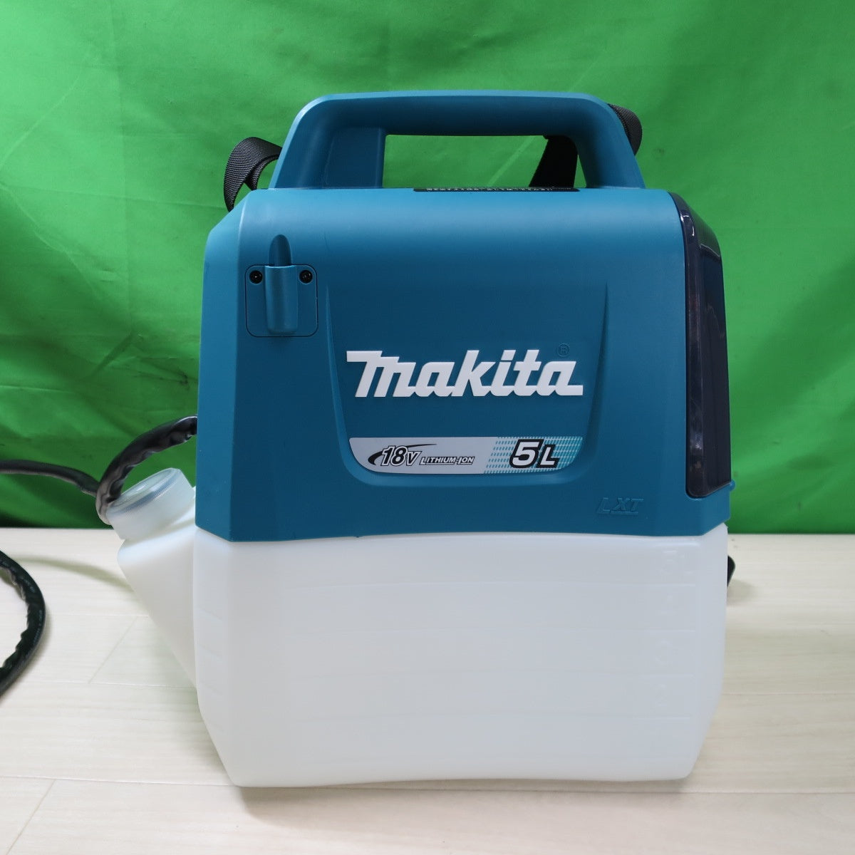 [送料無料] キレイ☆マキタ 充電式 噴霧器 18V タンク容量 5L MUS054D 本体のみ 電動 工具☆