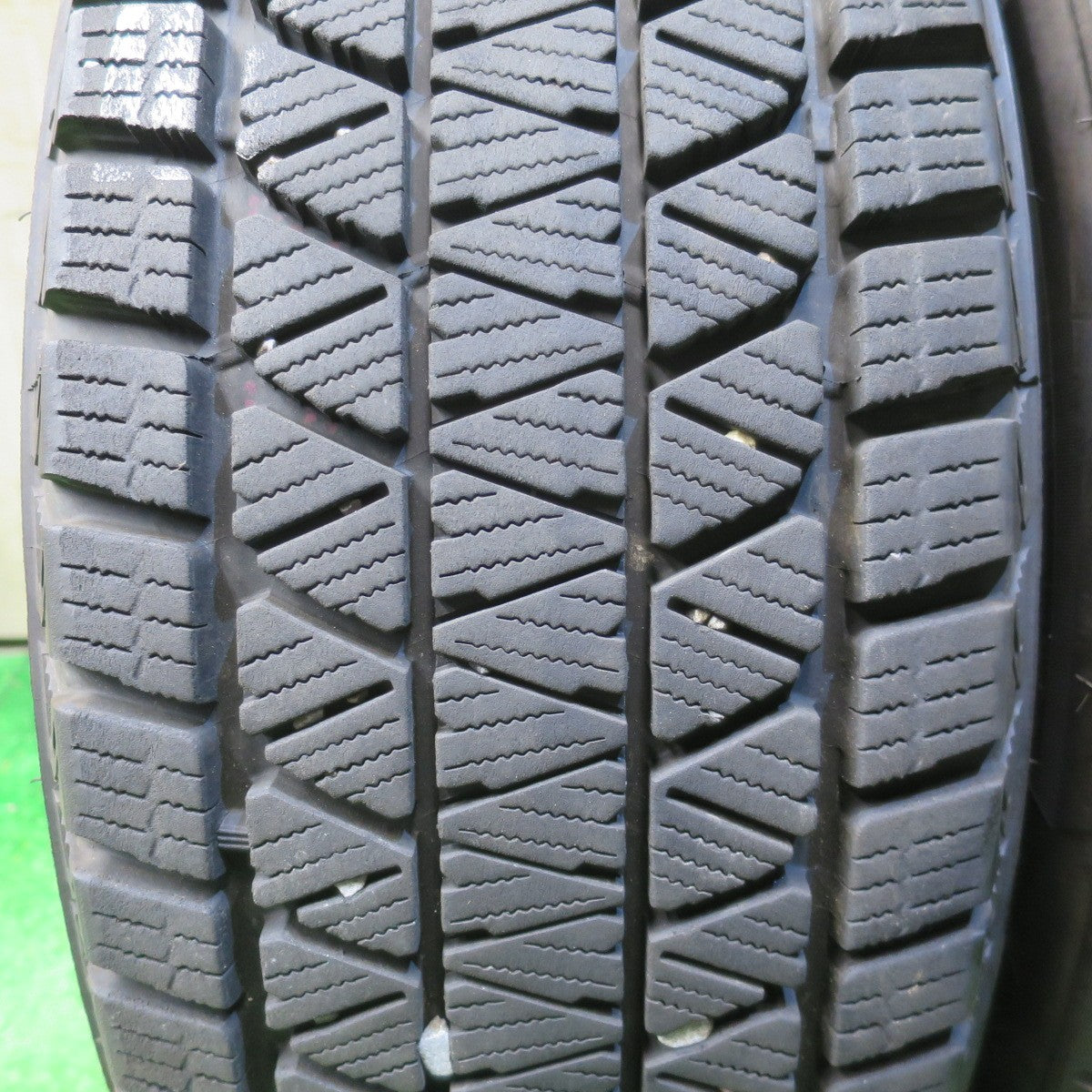 バリ溝！22年！キレイ！9.5分★スタッドレス 225/65R17 ブリヂストン ブリザック DM-V3 MANARAY SPORT マナレイ スポーツ 17インチ PCD114.3/5H★6050601NJス