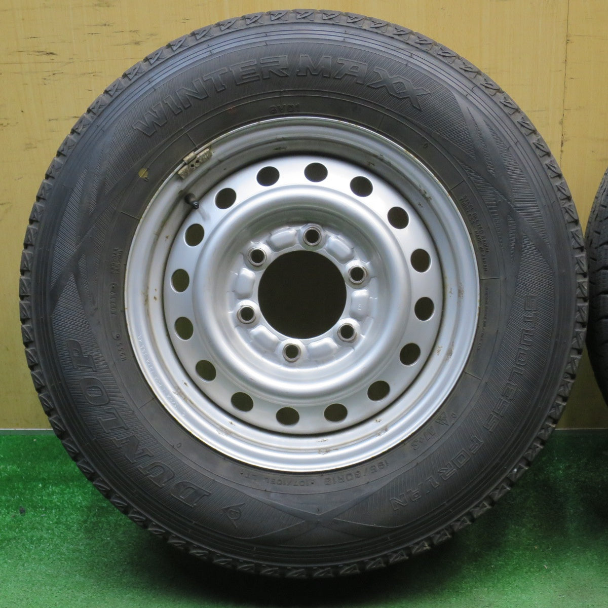 バリ溝！8.5分★スタッドレス 195/80R15 107/105L ダンロップ ウインターマックス SV01 スチール ホイール 15インチ PCD139.7/6H★6032203NJス