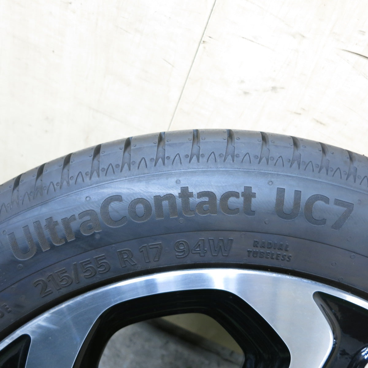 ほぼ未使用！24年！1本★ホンダ RU ヴェゼル 純正 ENKEI 215/55R17 コンチネンタル ウルトラコンタクト UC7 エンケイ 17インチ PCD114.3/5H★5080604ナノ