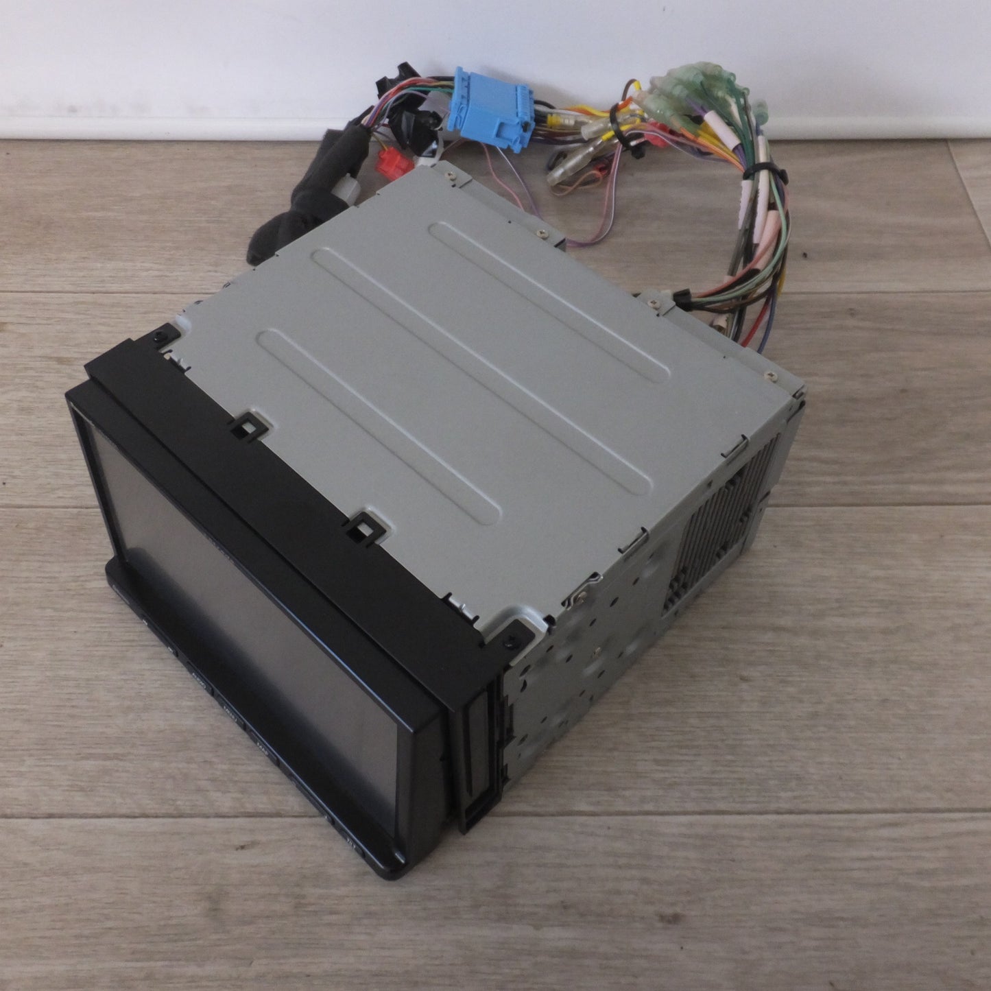 [送料無料] ★パナソニック Panasonic SSDカーナビゲーション Eシリーズ 2017年 CN-E300D[7]★