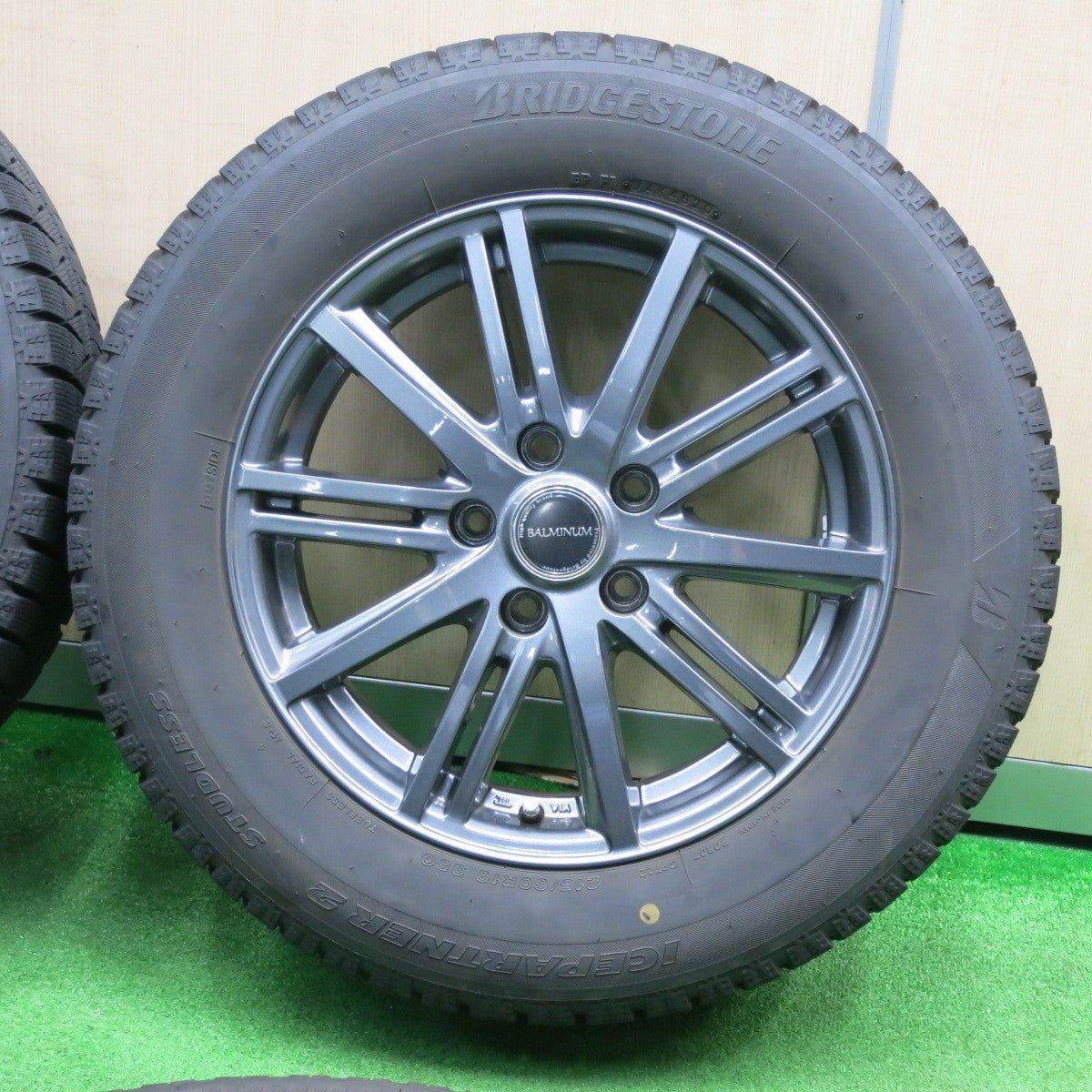 [送料無料] バリ溝！20年！キレイ！9分★スタッドレス 215/60R16 ブリヂストン アイスパートナー2 BALMINUM バルミナ 16インチ PCD114.3/5H★4111103NJス