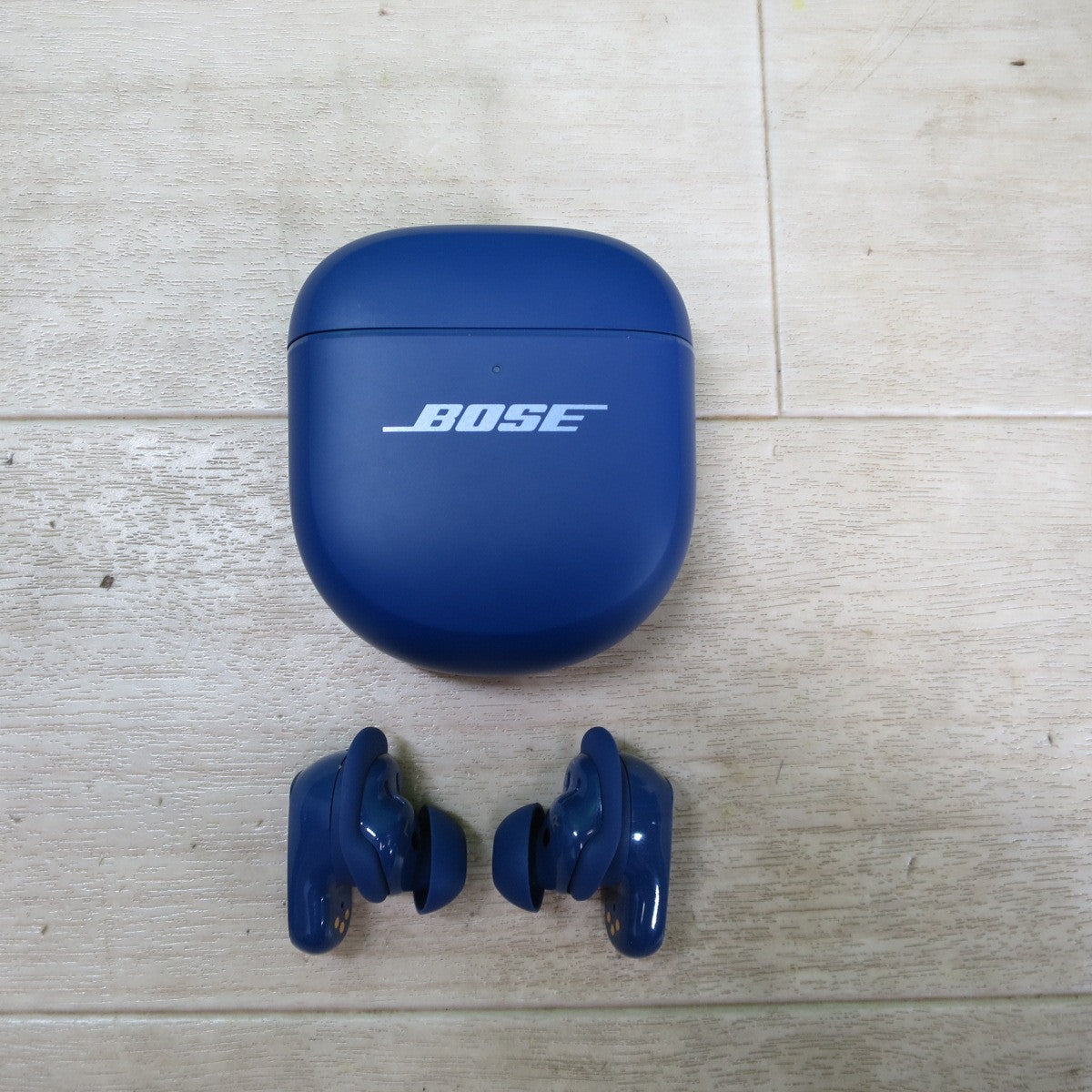 美品！ケースカバー付き☆BOSE ワイヤレス イヤホン QUIETCOMFORT ULTRA EARBUDS 2nd GEN 第2世代 ボーズ☆