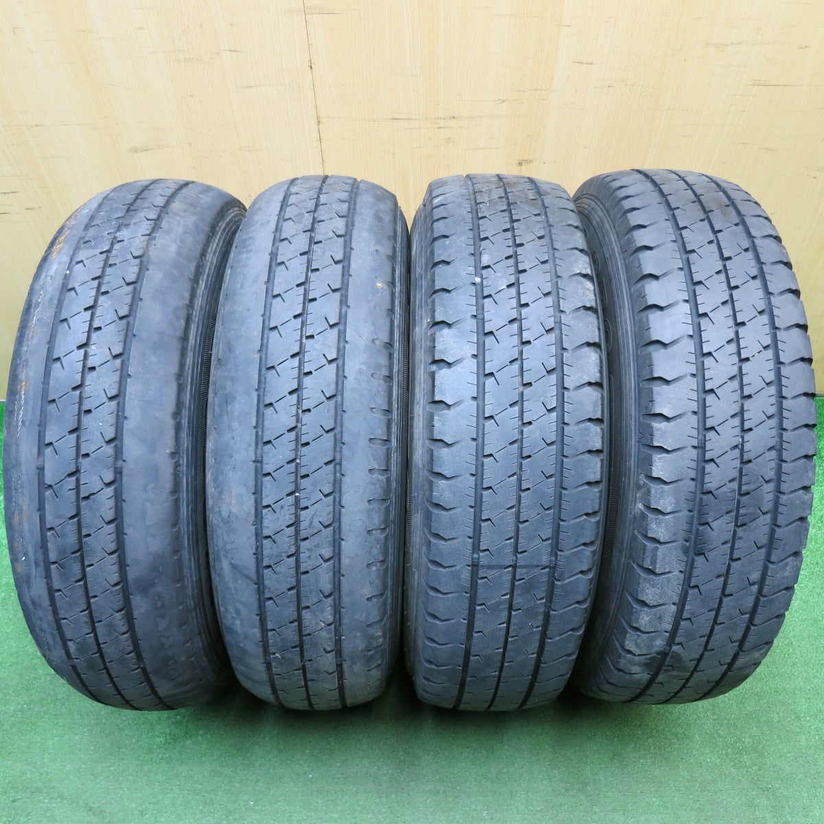 4本価格！22年★トヨタ 200系 ハイエース 純正 OP 195/80R15 107/105L グッドイヤー カーゴ プロ CARGO PRO 15インチ PCD139.7/6H★6011714HAノ