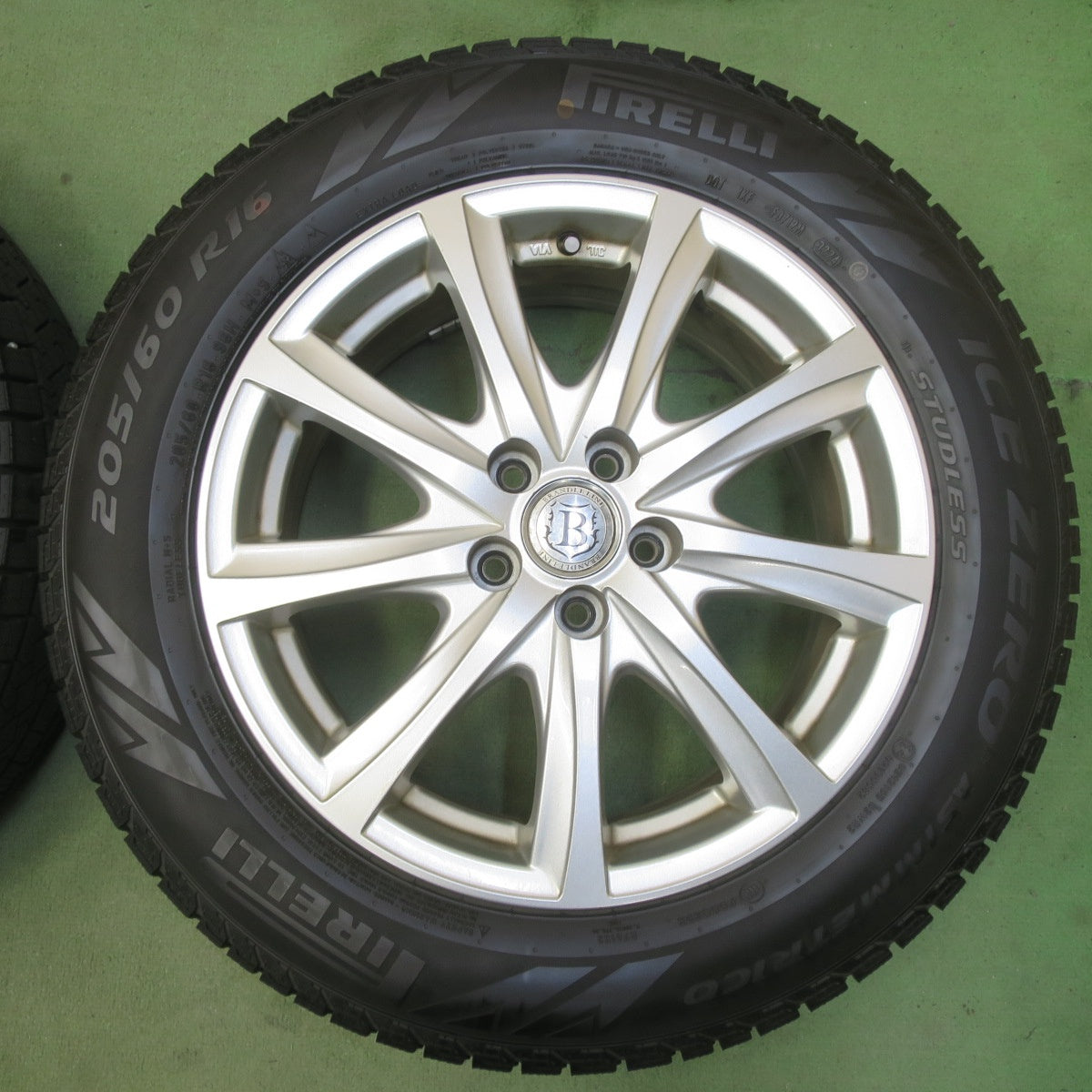 バリ溝！24年！9分◎レガシィ 等 205/60R16 スタッドレス ピレリ アイスゼロ アシンメトリコ BRANDLE-LINE ブランドルライン 16インチ PCD100/5H◎6080602イス