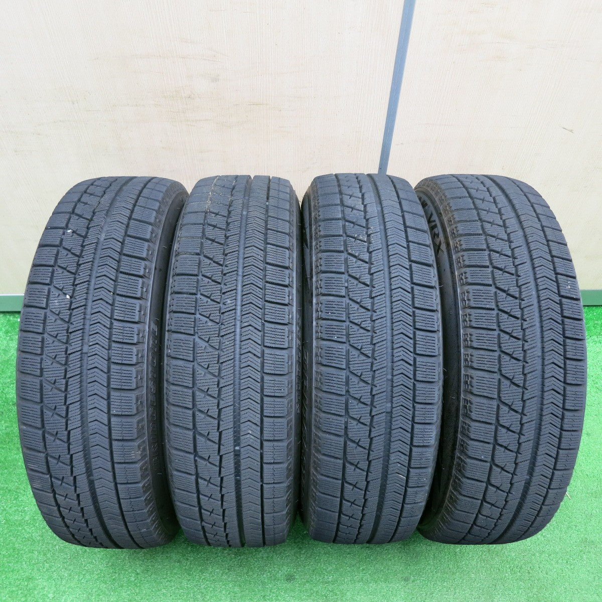 [送料無料] キレイ★スタッドレス 165/70R14 ブリヂストン ブリザック VRX Exceeder エクシーダー 14インチ PCD100/4H★4120502TNス