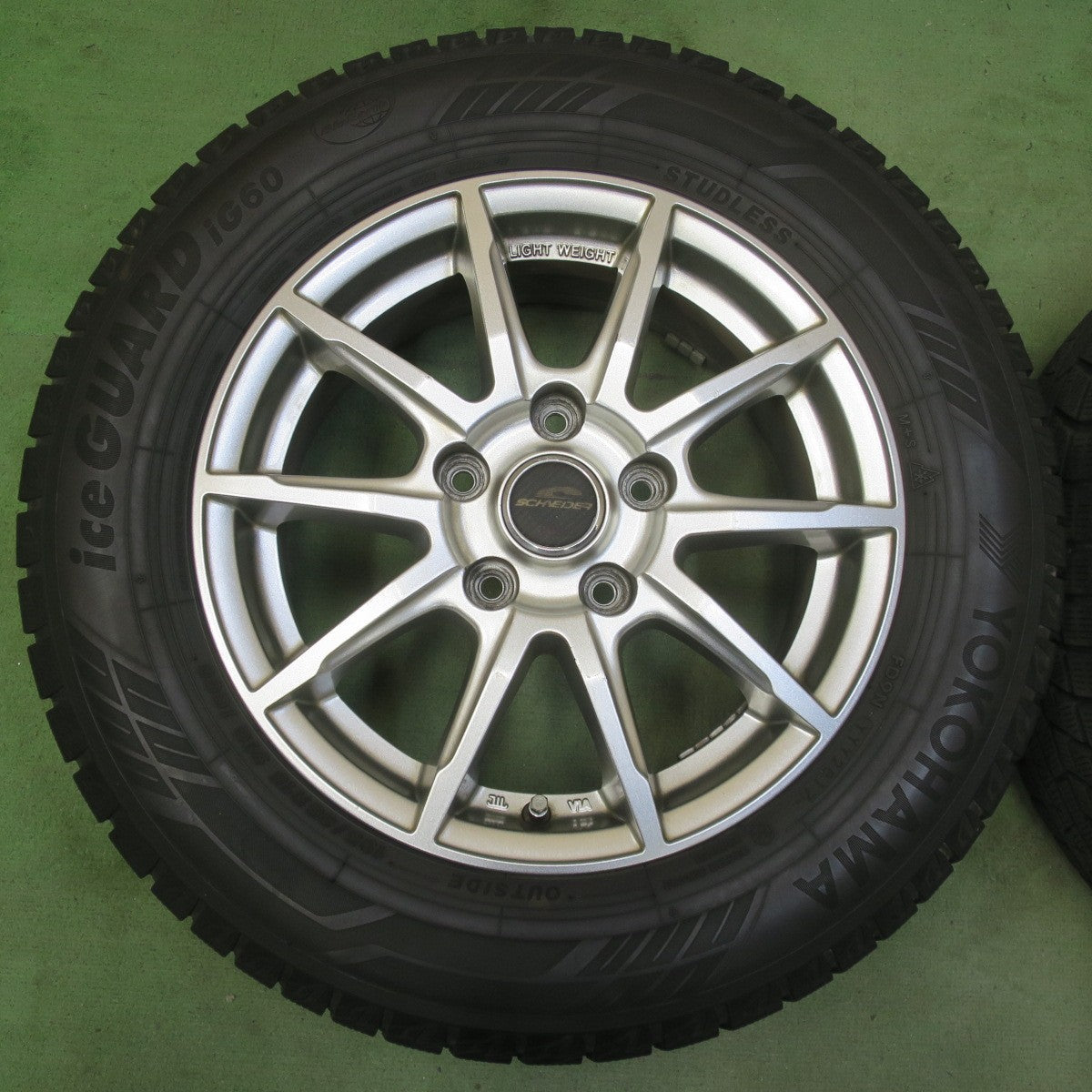 バリ溝！8.5分◎スタッドレス 195/65R15 ヨコハマ アイスガード iG60 SCHNEIDER シュナイダー 15インチ PCD114.3/5H◎6070902イス
