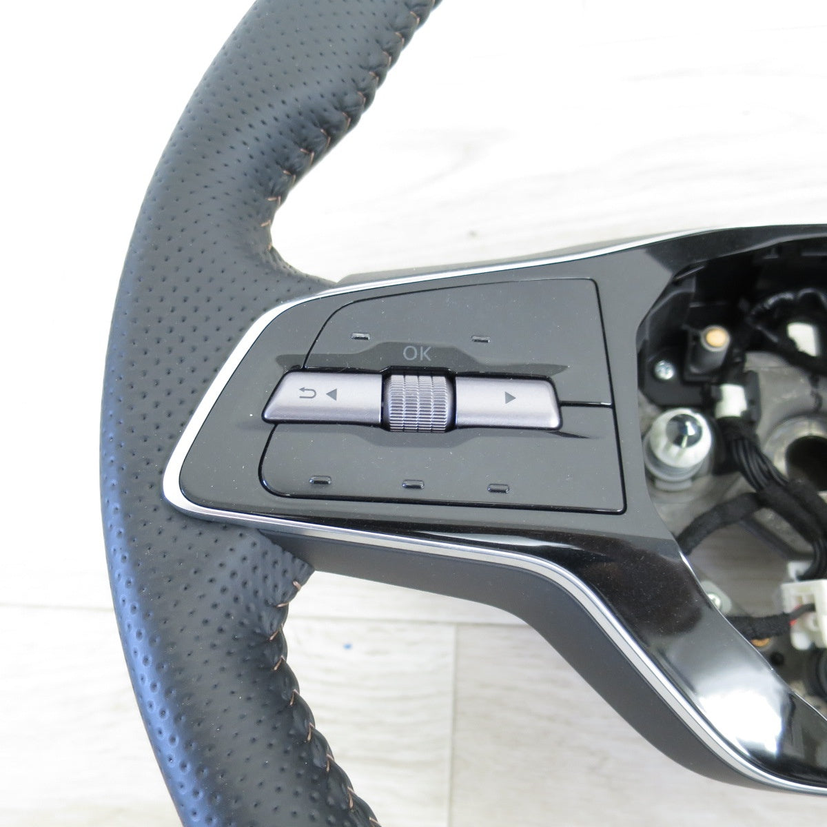 気まぐれ価格！日産　レパード　純正ステアリング NISSAN > フェアレディZ (Z34) ※ニスモ含む | REAL
