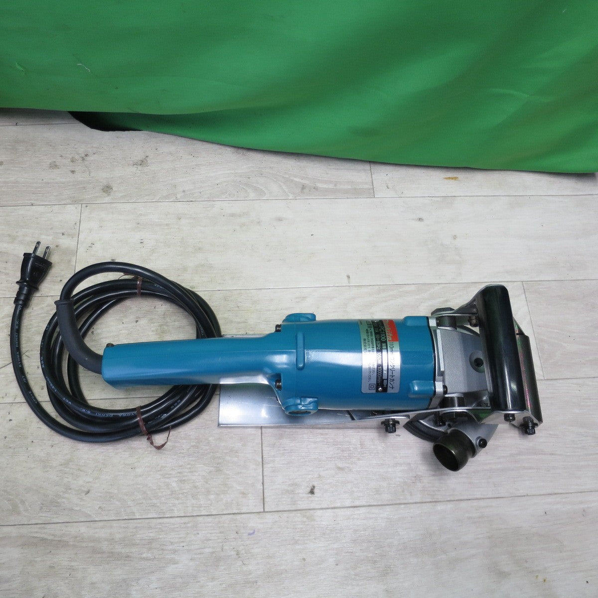 [送料無料] 美品☆マキタ 110mm コンクリート カンナ 100V PC1100 ハードケース付き かんな 研削 電動 工具☆