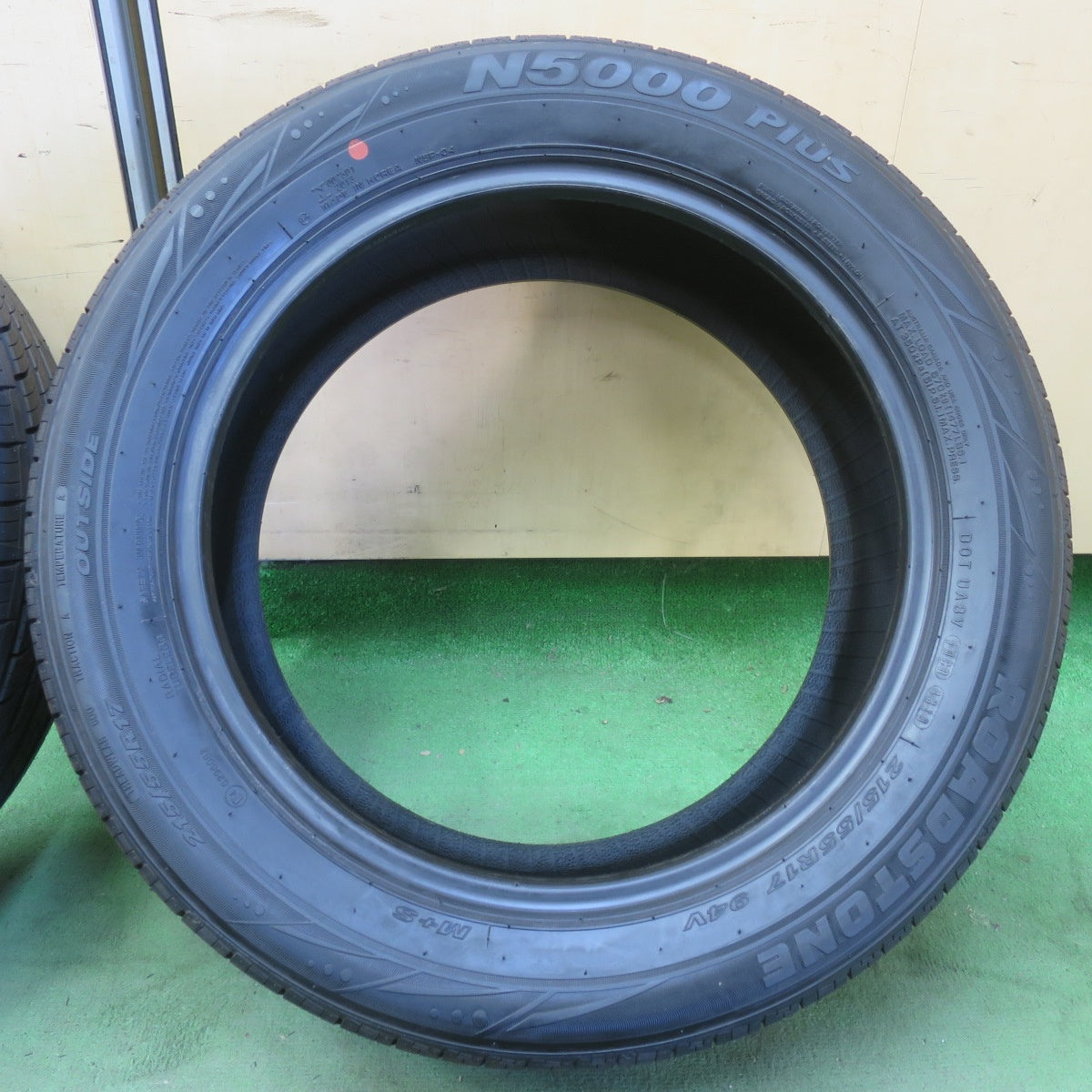 未使用★215/55R17 ロードストーン N5000 プラス ROADSTONE Plus タイヤ 17インチ クラウン オデッセイ 等★6061010イノタ