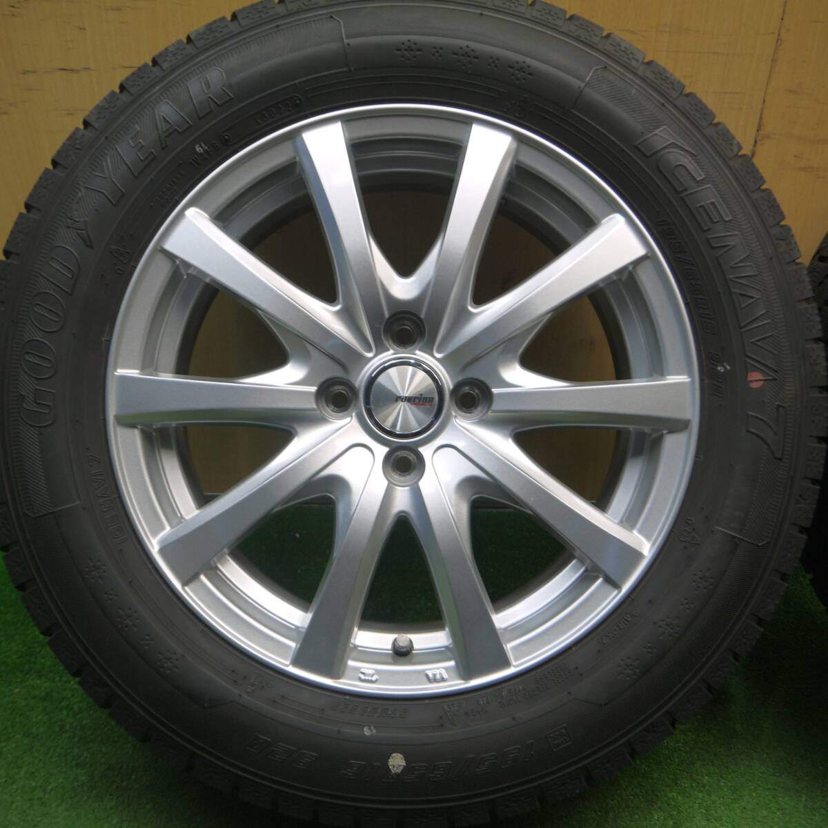 バリ溝！22年！キレイ！8.5分★スタッドレス 195/65R16 グッドイヤー アイスナビ7 ravrion RS01 ラブリオン 16インチ PCD100/4H★5022103Hス