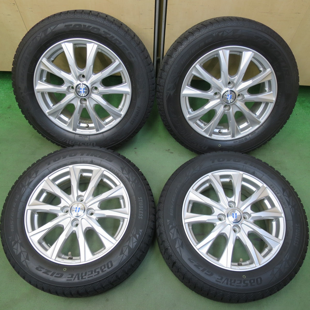 バリ溝！キレイ！9.5分◎スタッドレス 185/65R15 トーヨー オブザーブ GIZ2 NEXTA ネクスタ 15インチ PCD100/4H◎6081216イス