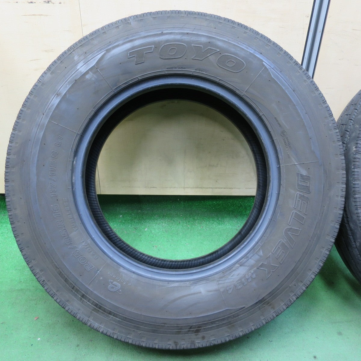バリ溝！21年！9分★トラック タイヤ 205/85R16 117/115N トーヨー デルベックス M134 16インチ★5062609イノタ