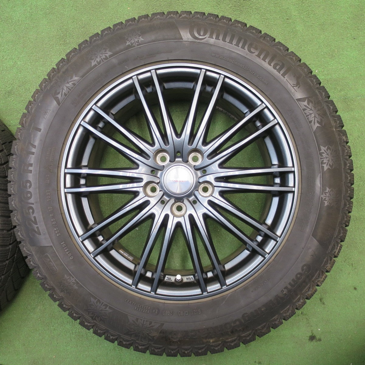 バリ溝！8.5分★スタッドレス 225/65R17 コンチネンタル コンチバイキング コンタクト6 VELVA AGUDO ヴェルヴァ アグード 17インチ PCD114.3/5H★6031101NJス