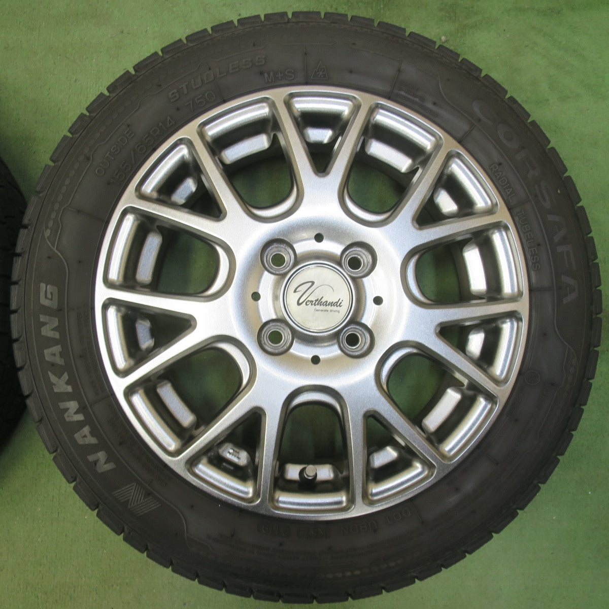 キレイ◎スタッドレス 155/65R14 ナンカン CORSAFA Verthandi ヴェルザンディ 14インチ PCD100/4H◎6071803イス