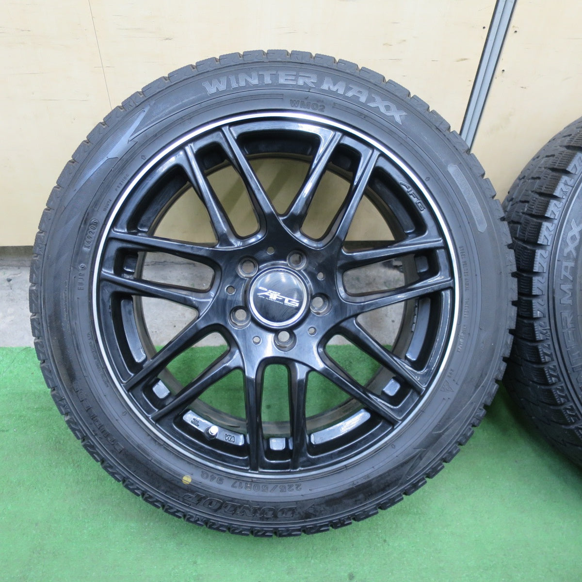 バリ溝！8.5分★ベンツ 等 EURO AFG 225/50R17 スタッドレス ダンロップ ウインターマックス WM02 17インチ ユーロ PCD112/5H★6022306TTス